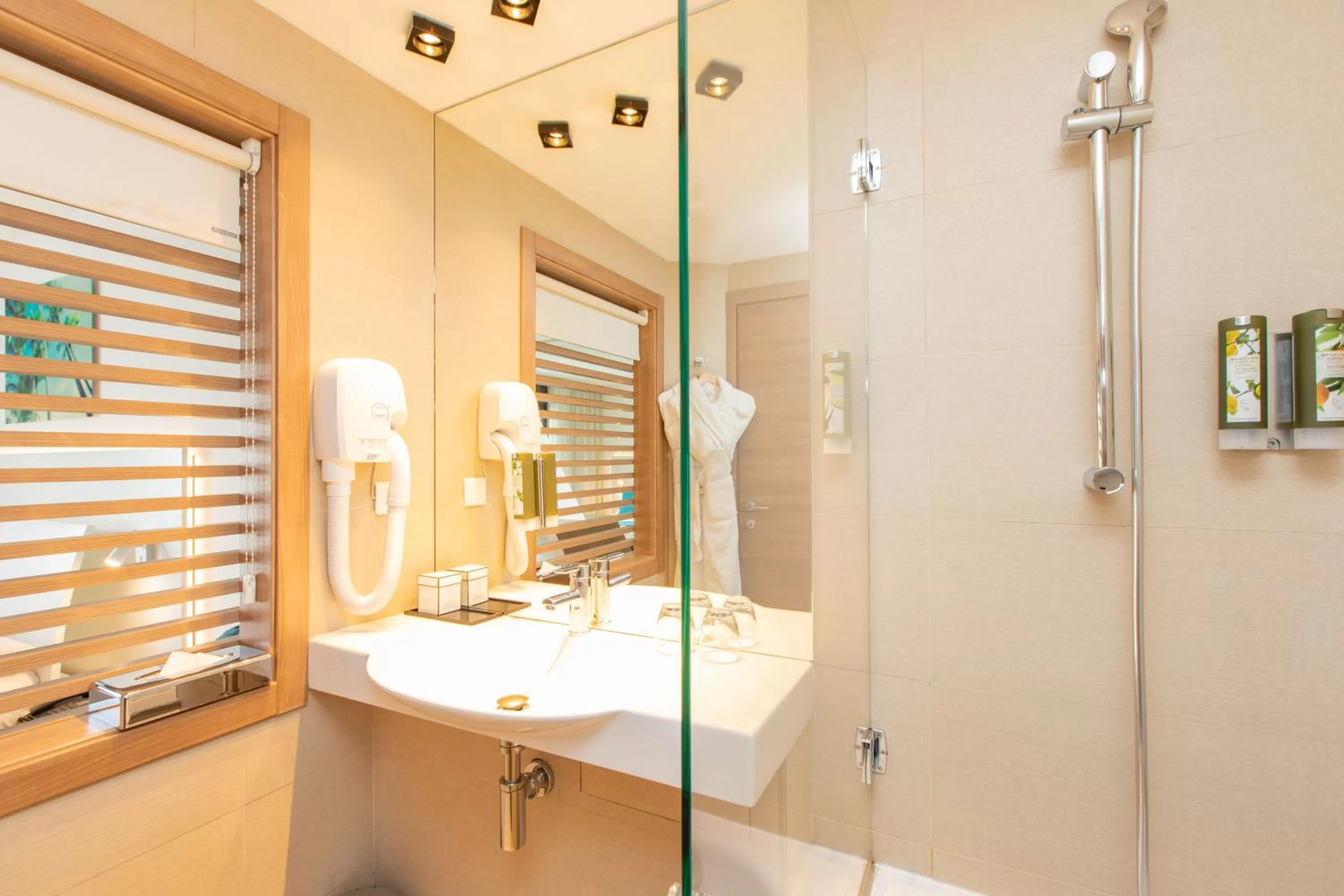 Bathroom in Mouratoglou Hotel & Resort