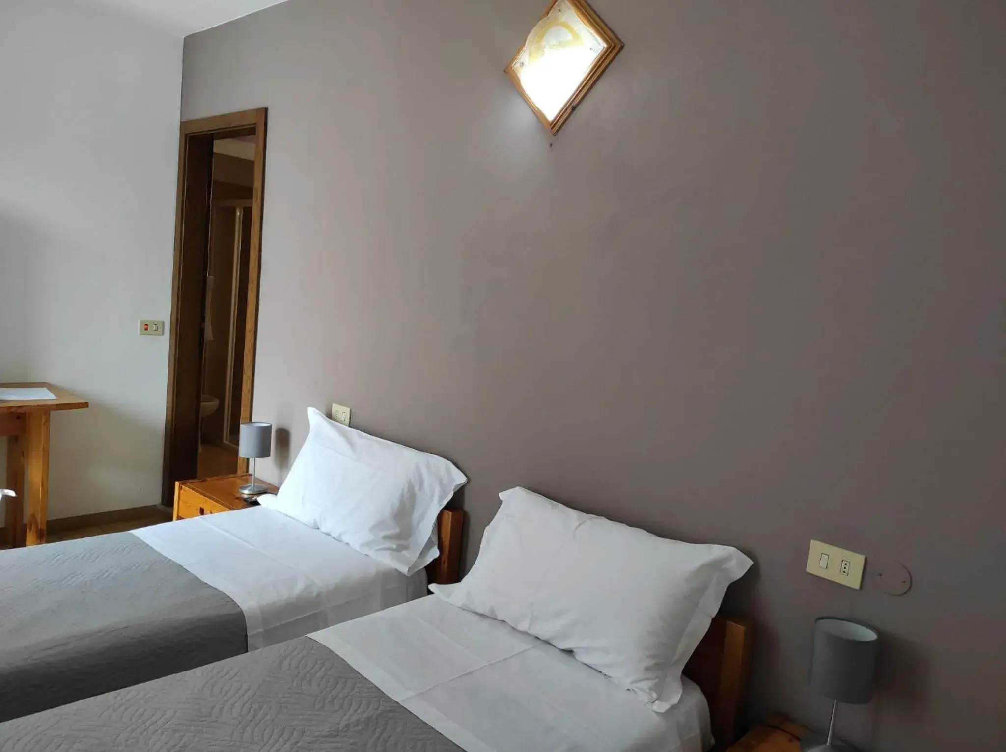 Double or Twin Room with Balcony in Albergo Stella D'Italia Double or Twin Room with Balcony in Albergo Stella D'Italia
