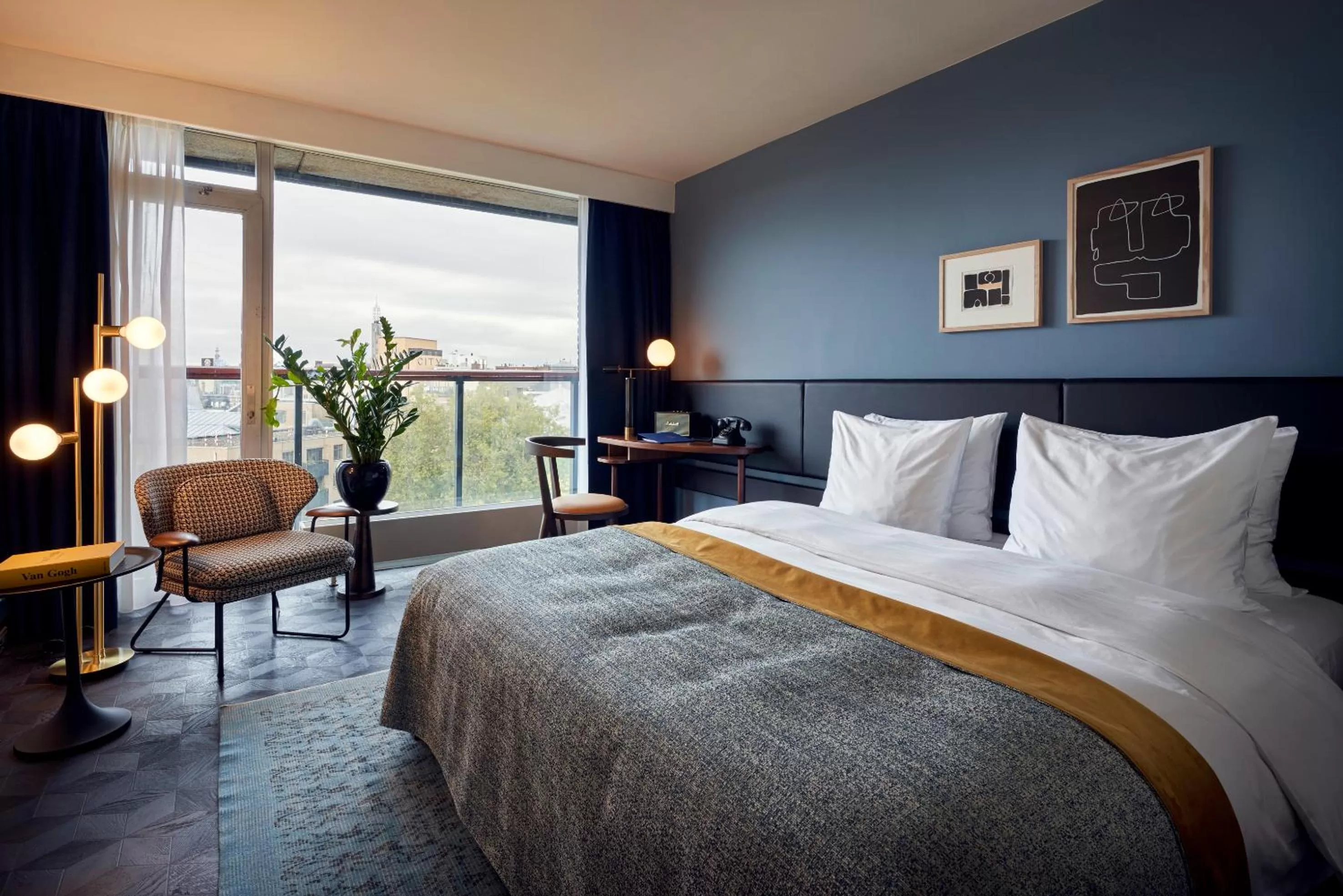 Bed in Park Centraal Amsterdam, part of Sircle Collection