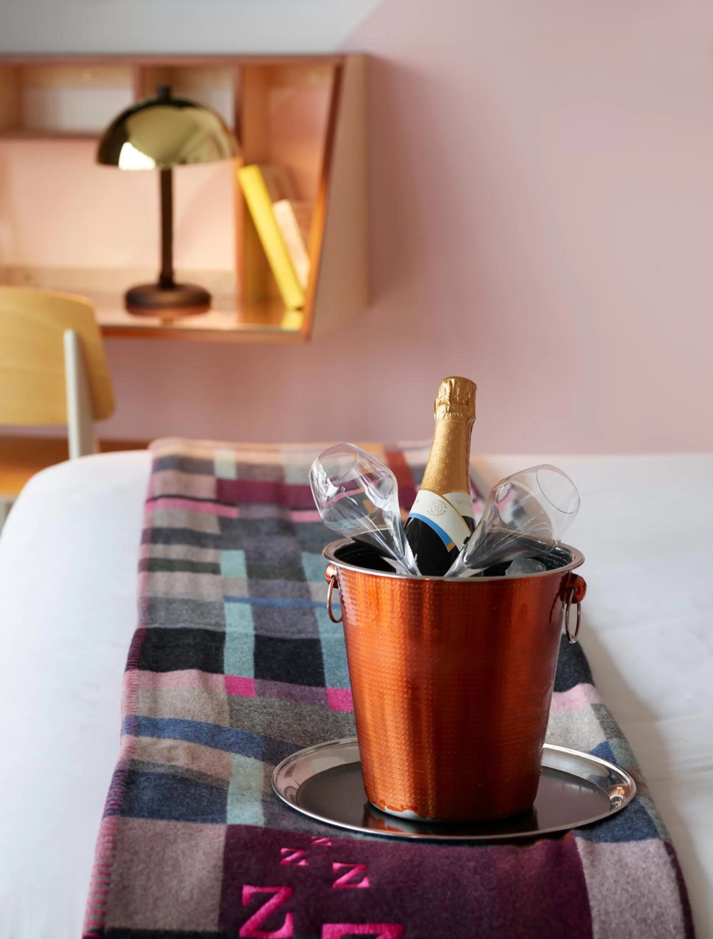 Bed in Marrable's Farringdon Hotel