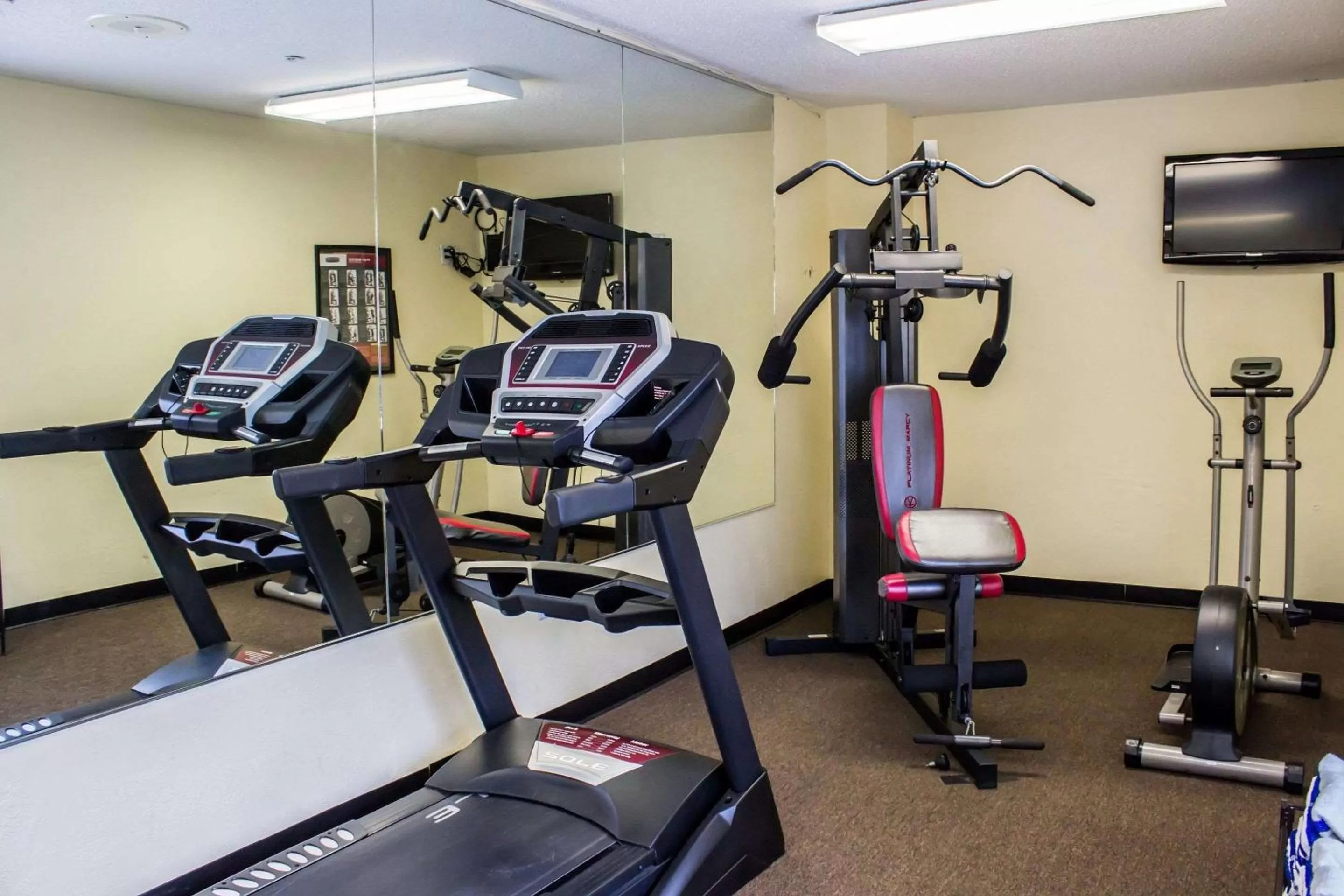 Fitness centre/facilities in Quality Inn Fuquay Varina East