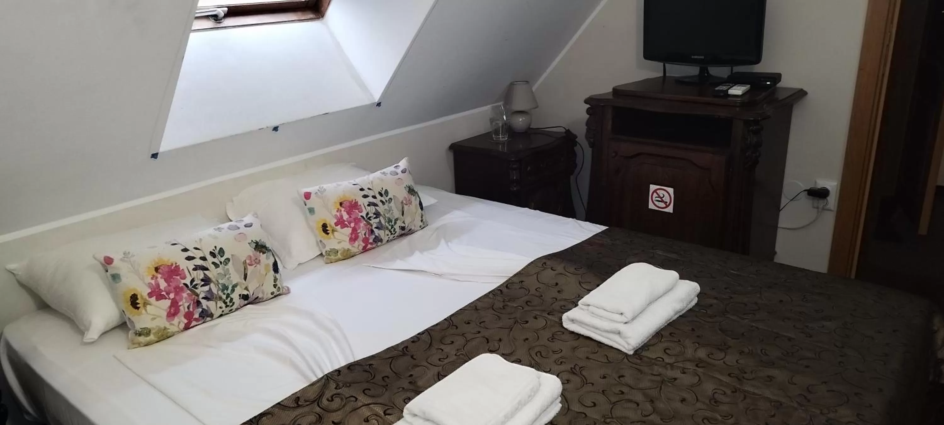 Bed in Hotel Perfect