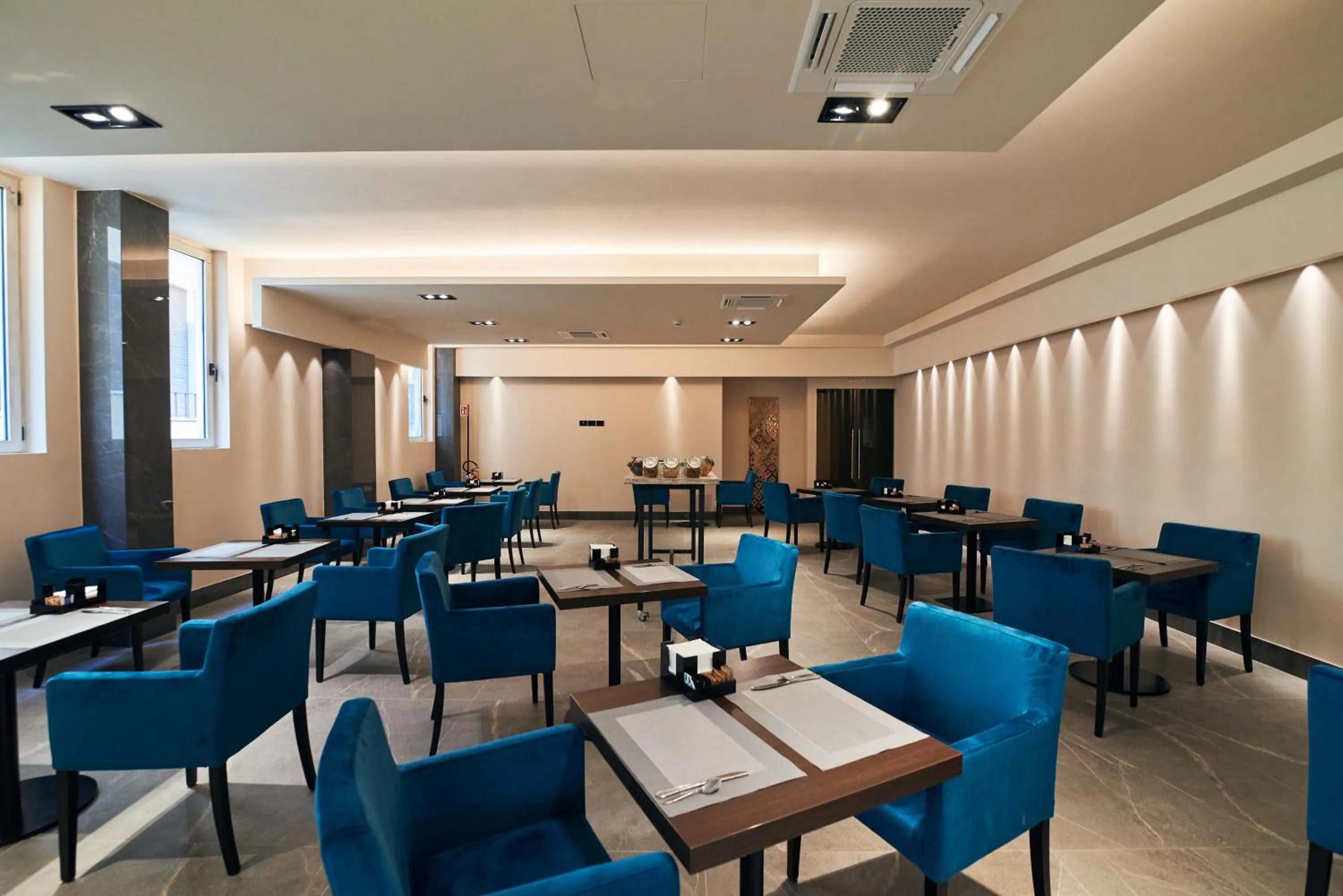 Restaurant/places to eat in Hotel Poledrini