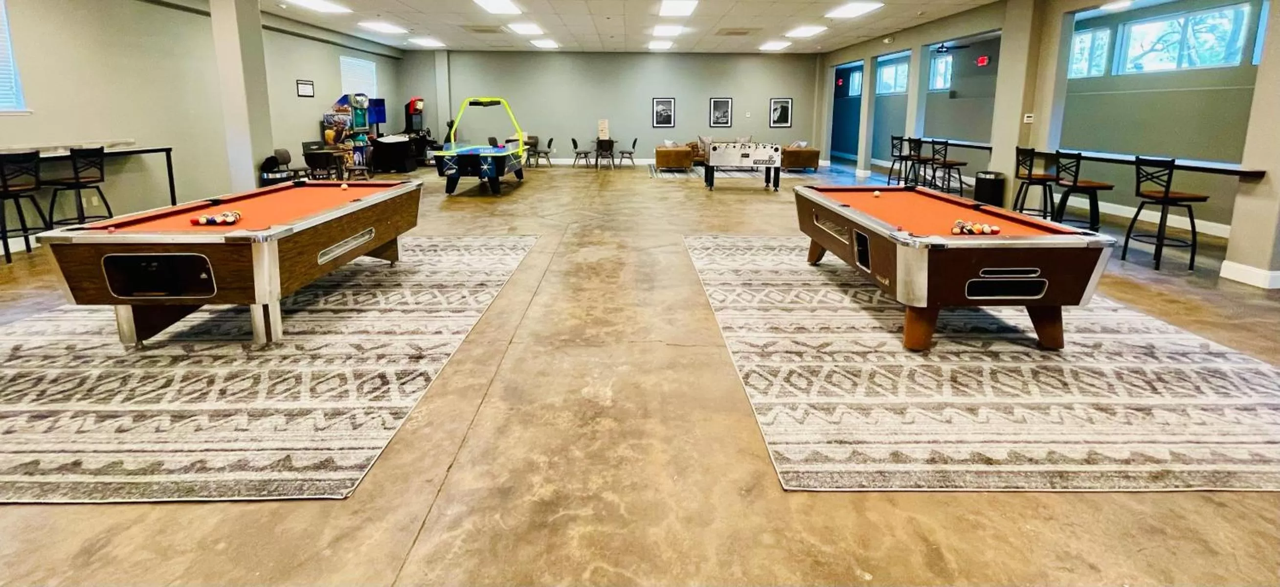 Game Room in Yosemite View Lodge