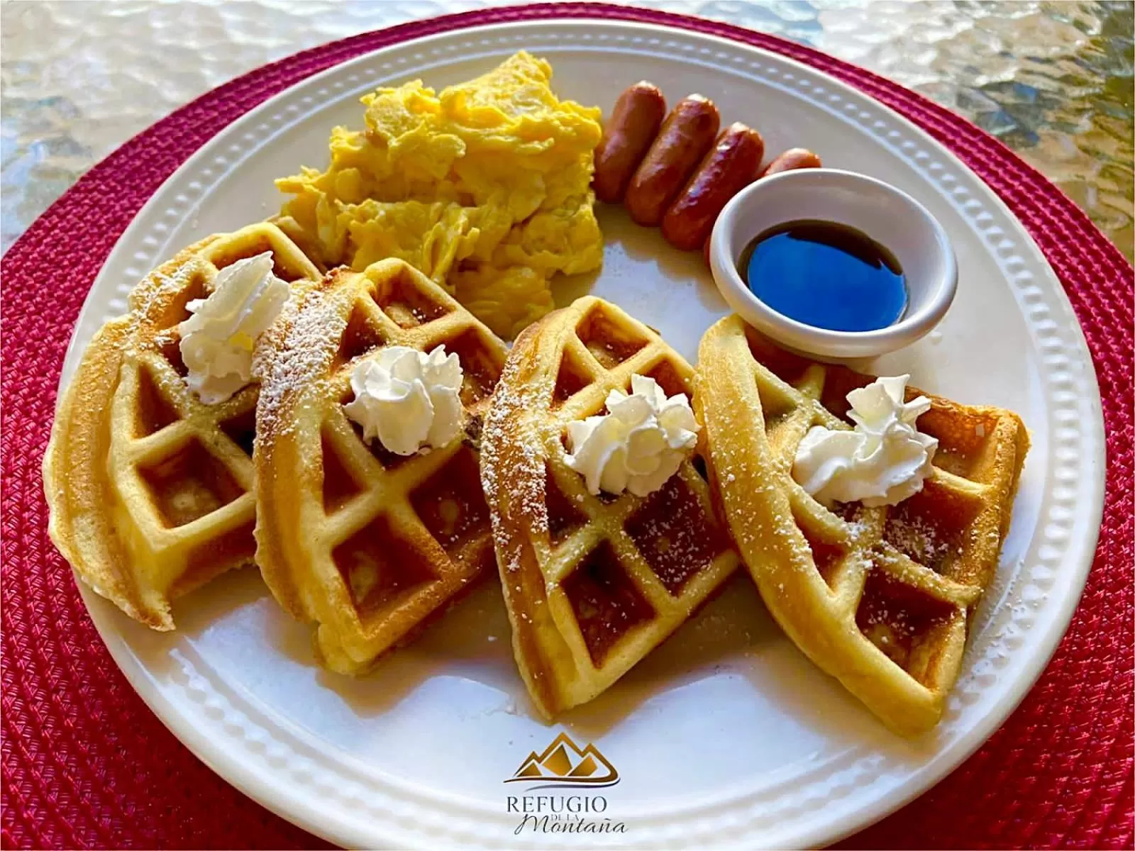 Breakfast, Food in Refugio de la Montaña B&B