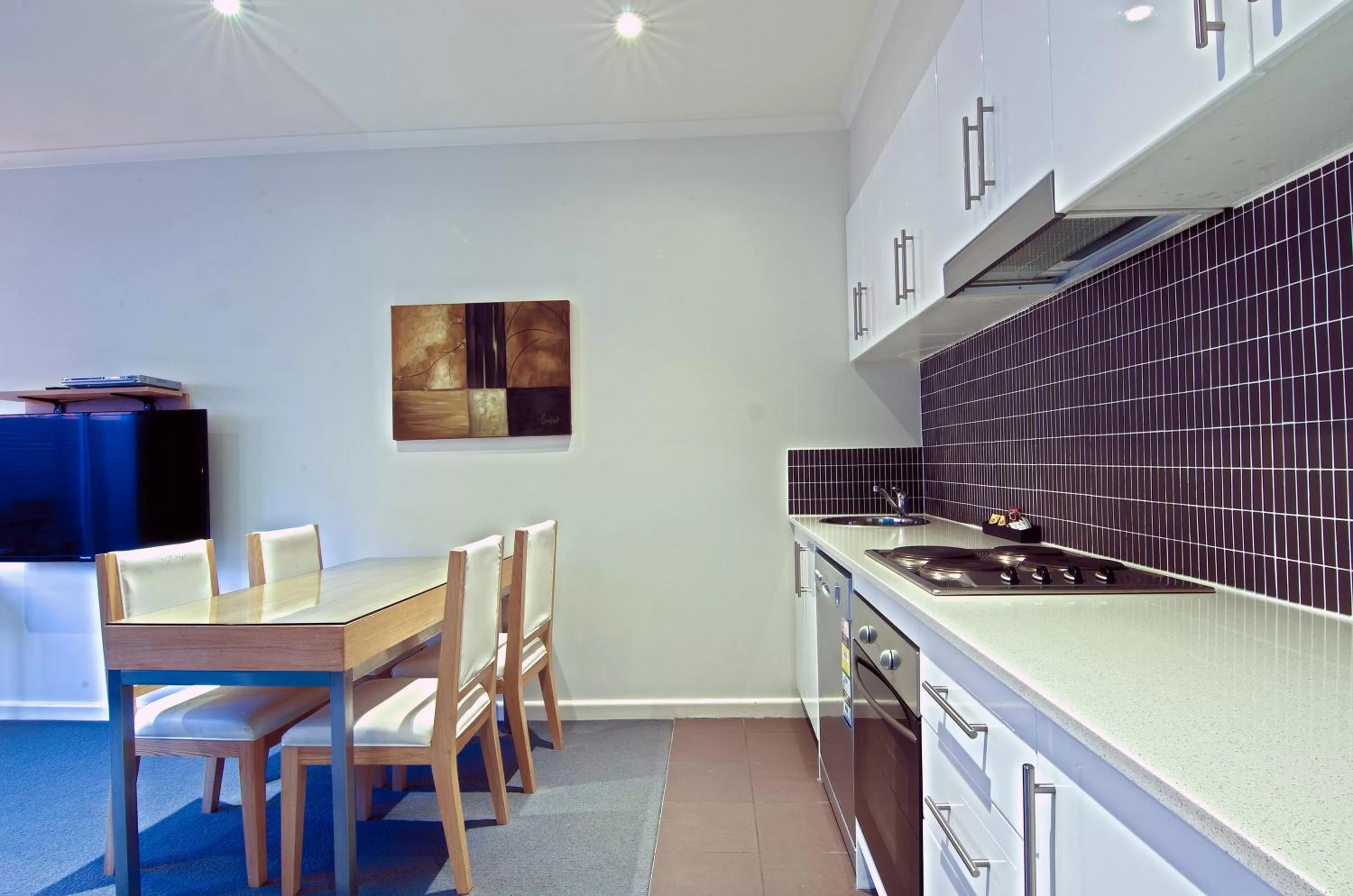 Kitchen or kitchenette in Brighton Serviced Apartments