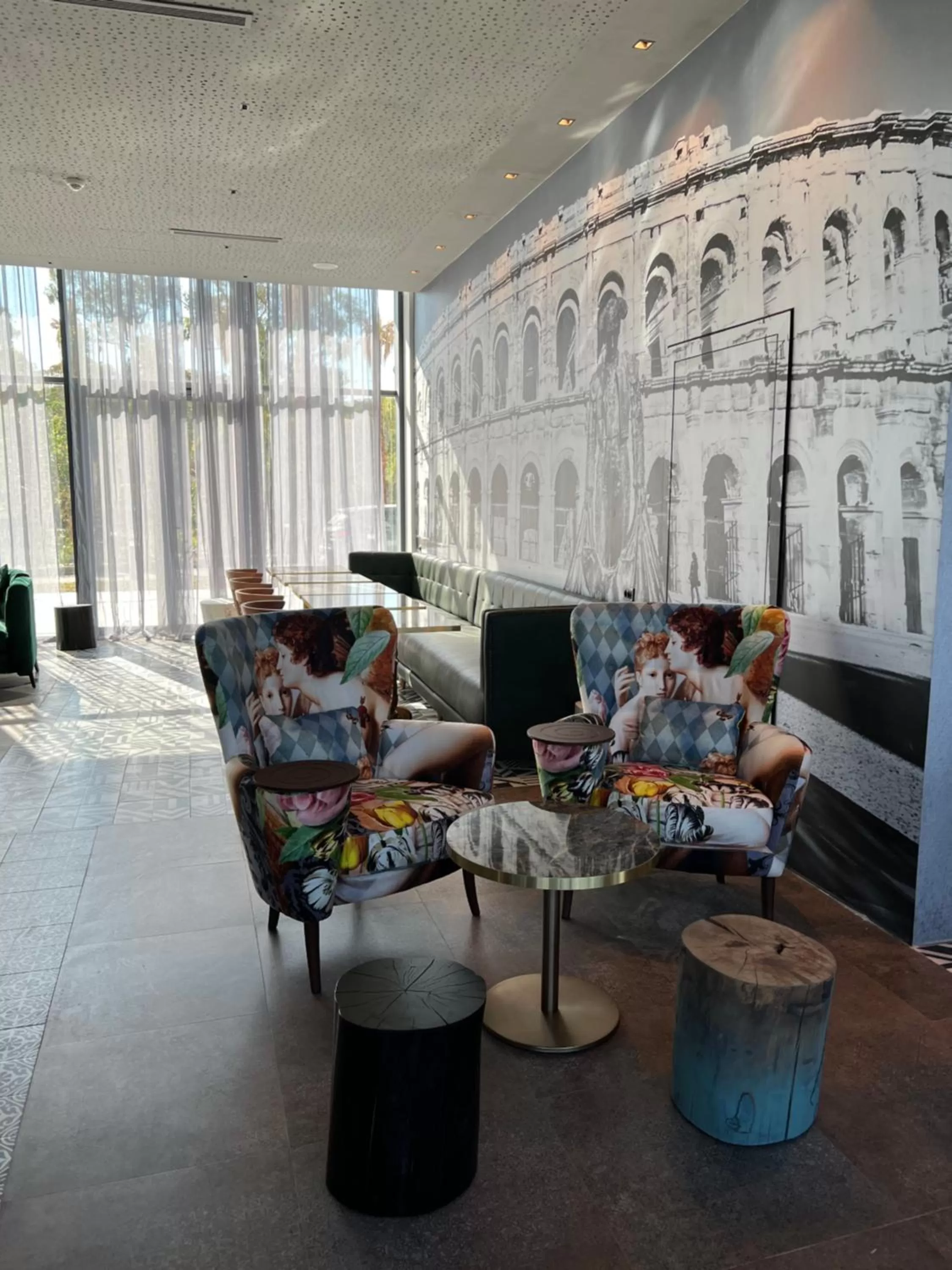 Restaurant/places to eat in Occidental Tanger