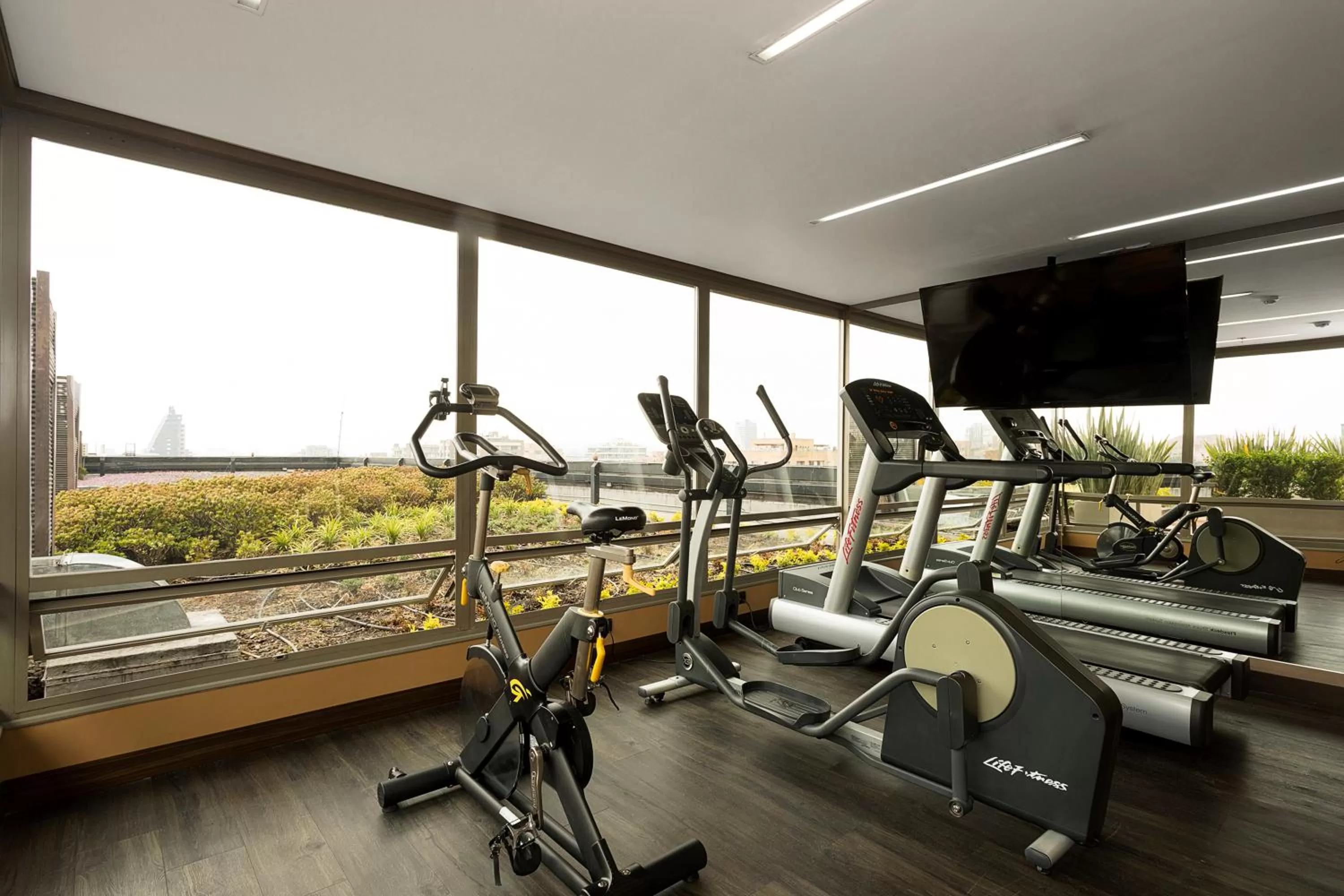 Fitness centre/facilities in EK Hotel By Preferred Hotels Group