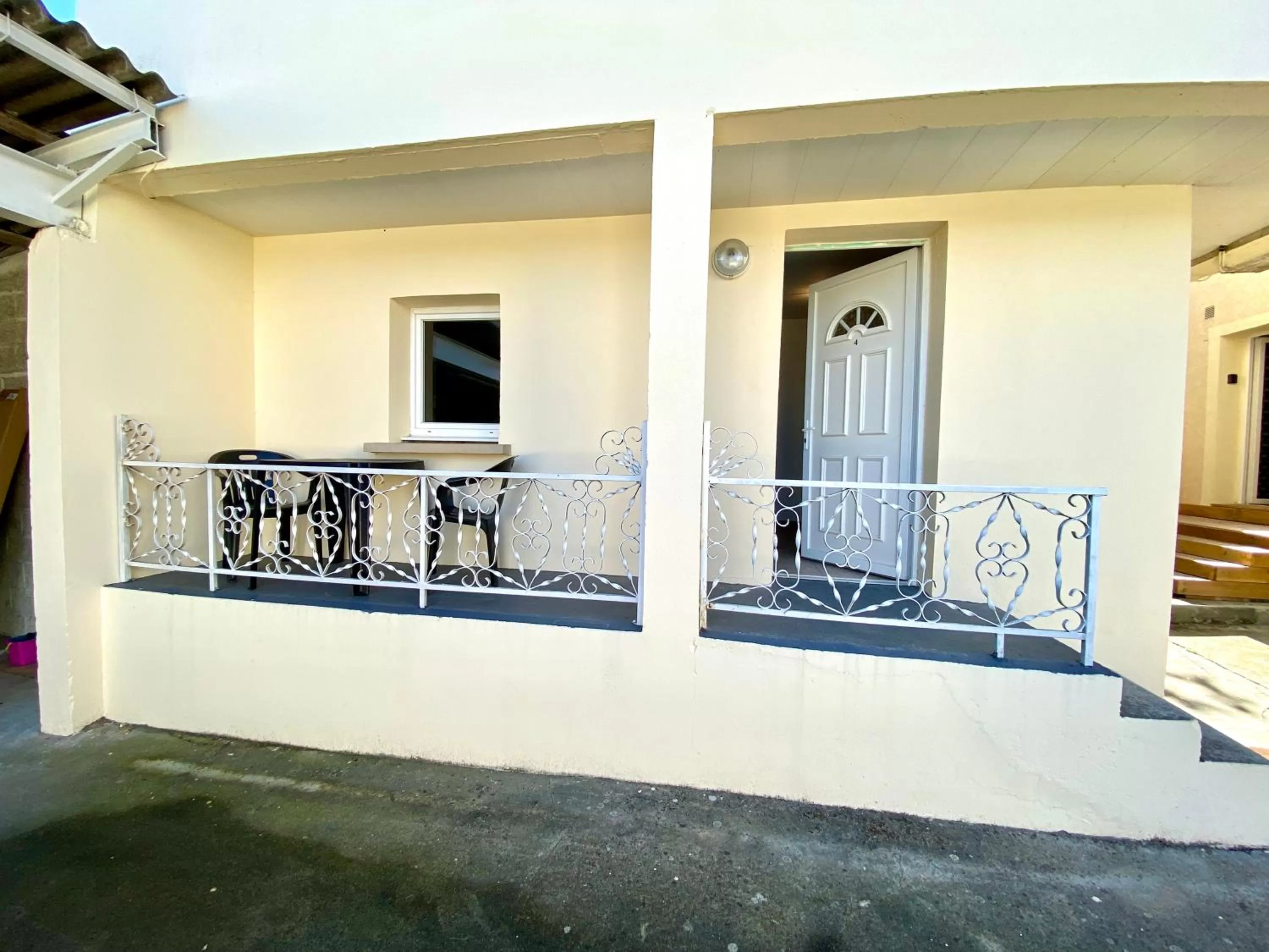 Patio in Bienvenue chez vous, Déplacement Pro