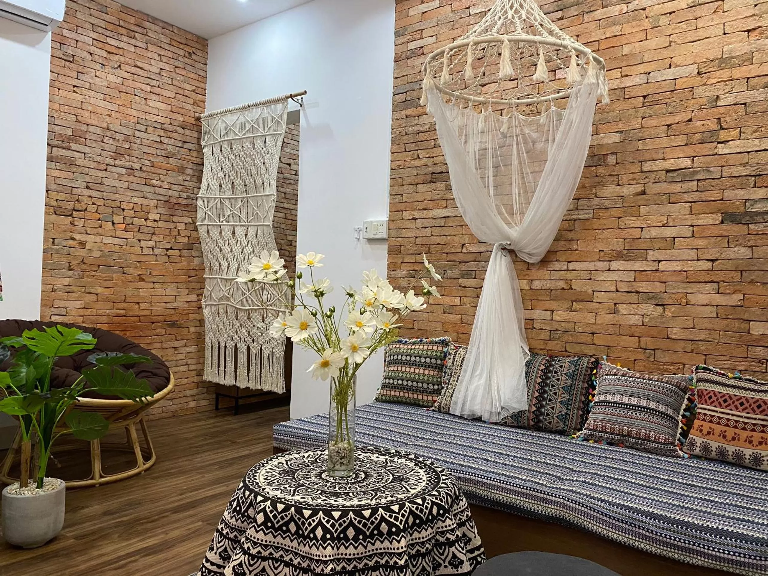 Seating Area in Emerald Boutique Stay 2