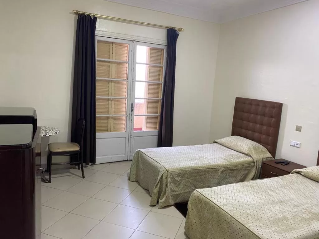 Bed in Hotel Le Gardenia (ex Lutetia)