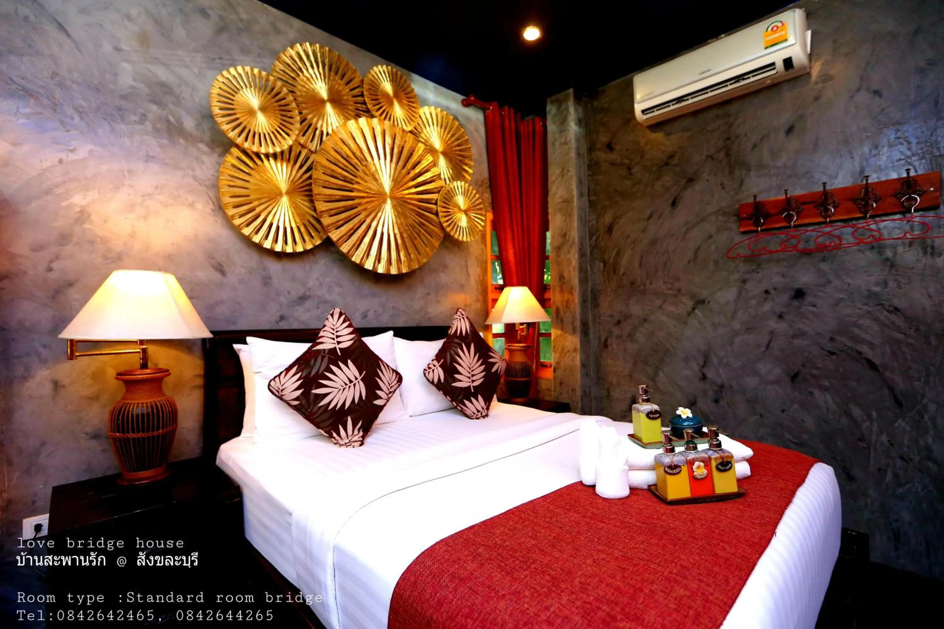 Bed in Love Bridge House บ้านสะพานรัก