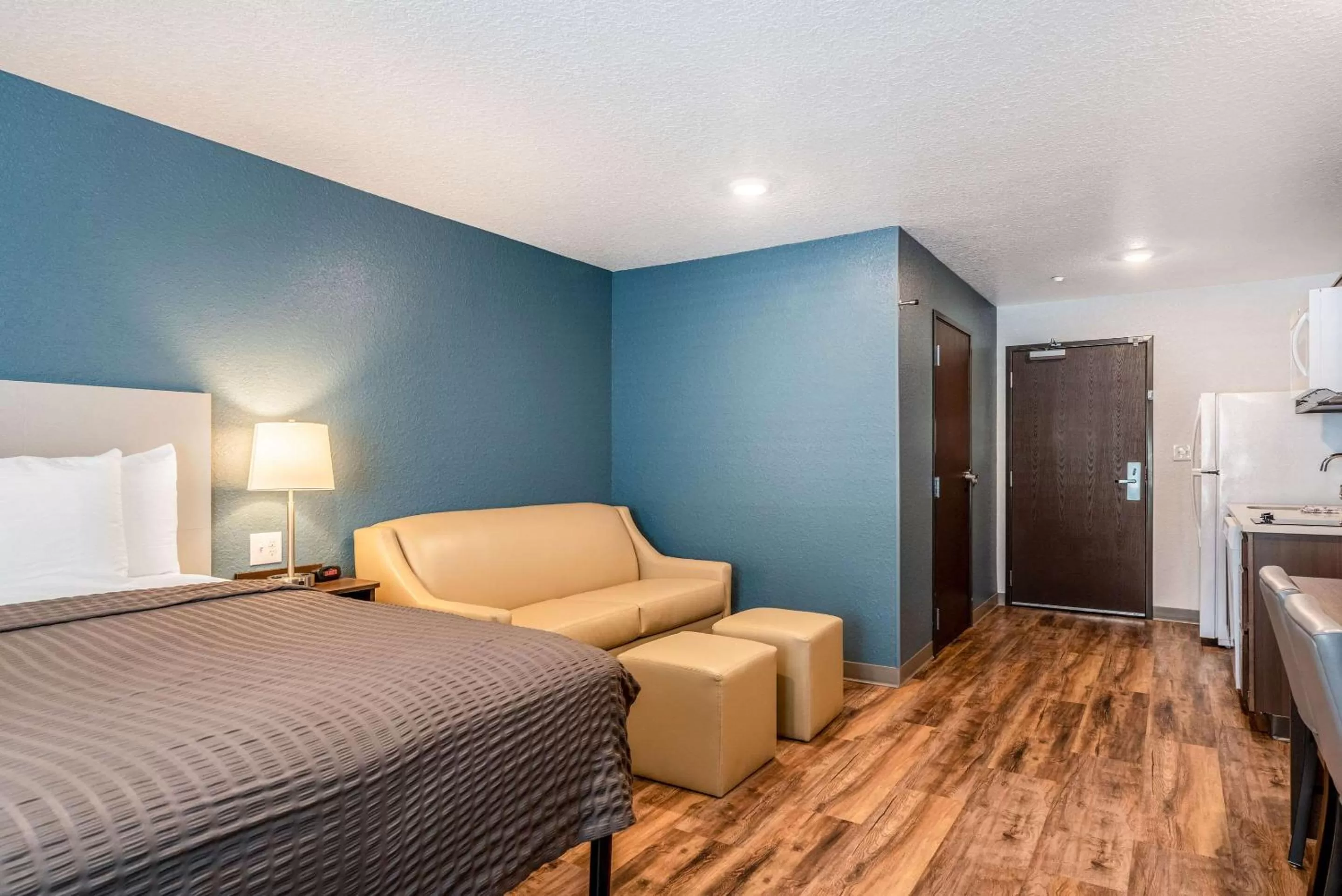 Photo of the whole room, Bed in WoodSpring Suites Sanford North I-4 Orlando Area