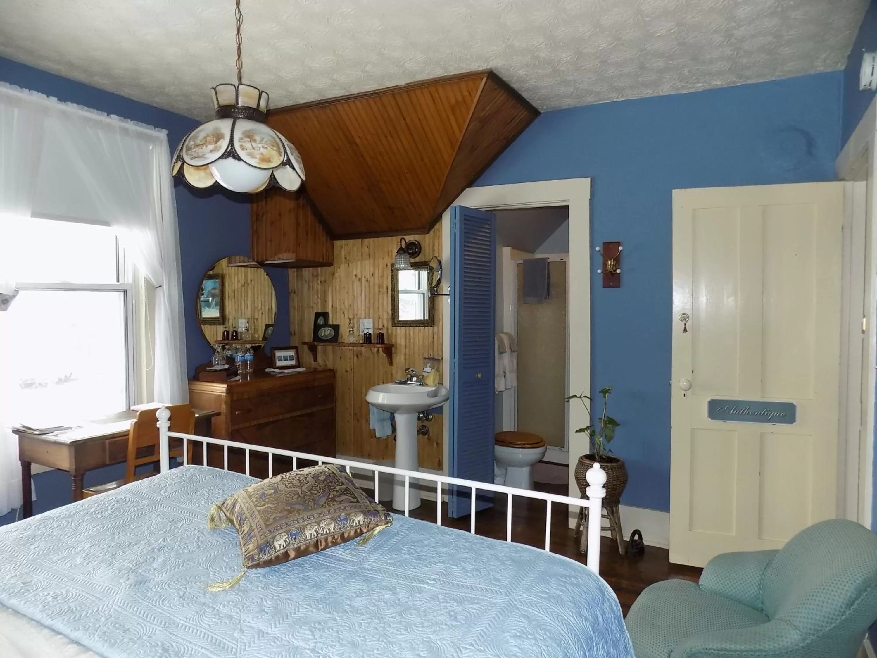 Bedroom, Bed in À L'Ancestrale B&B