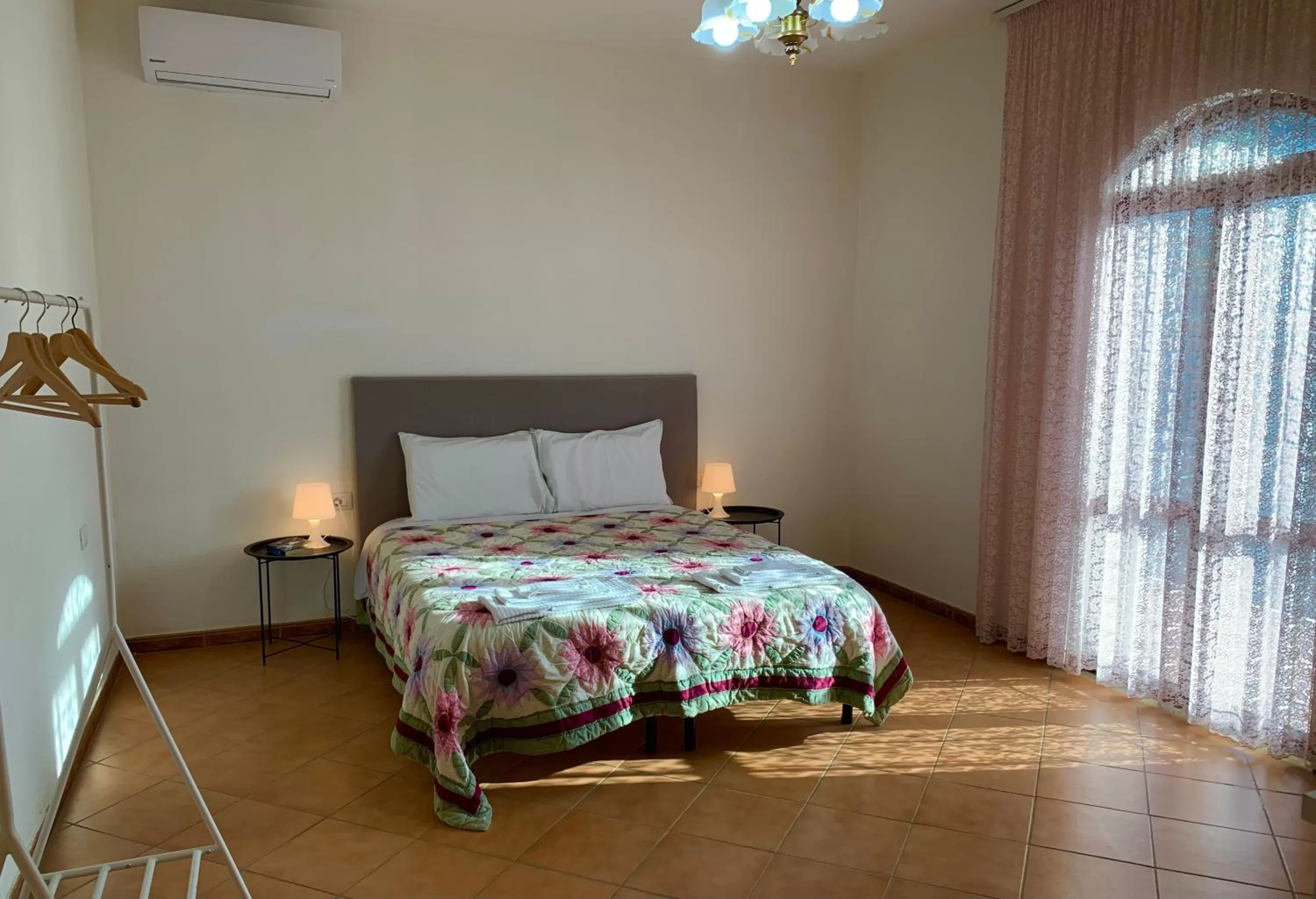 Bedroom, Bed in Guesthouse Villa Rosa Berat