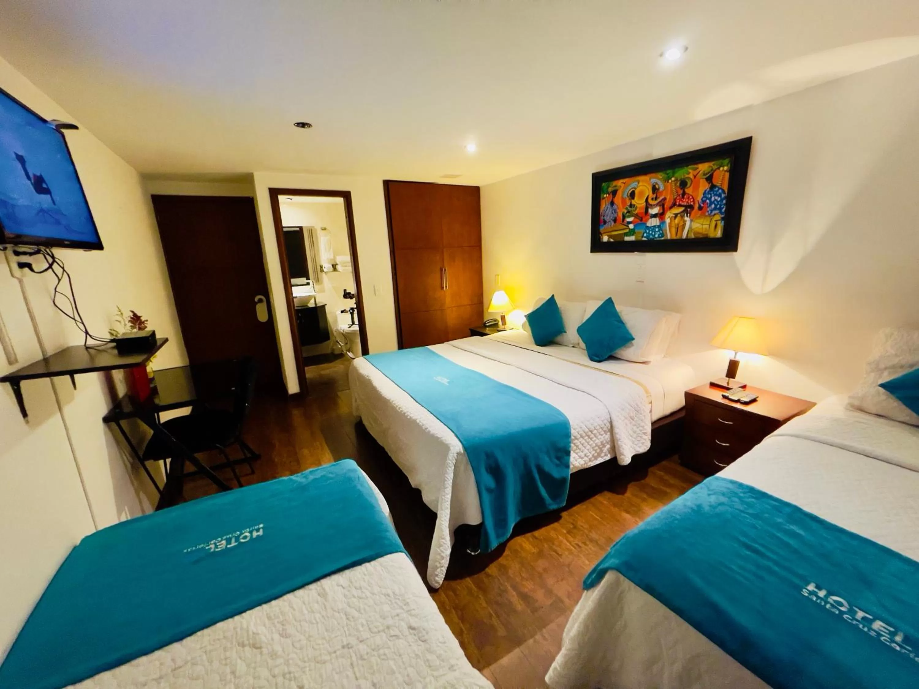 Photo of the whole room, Bed in Hotel Santa Cruz Bogotá