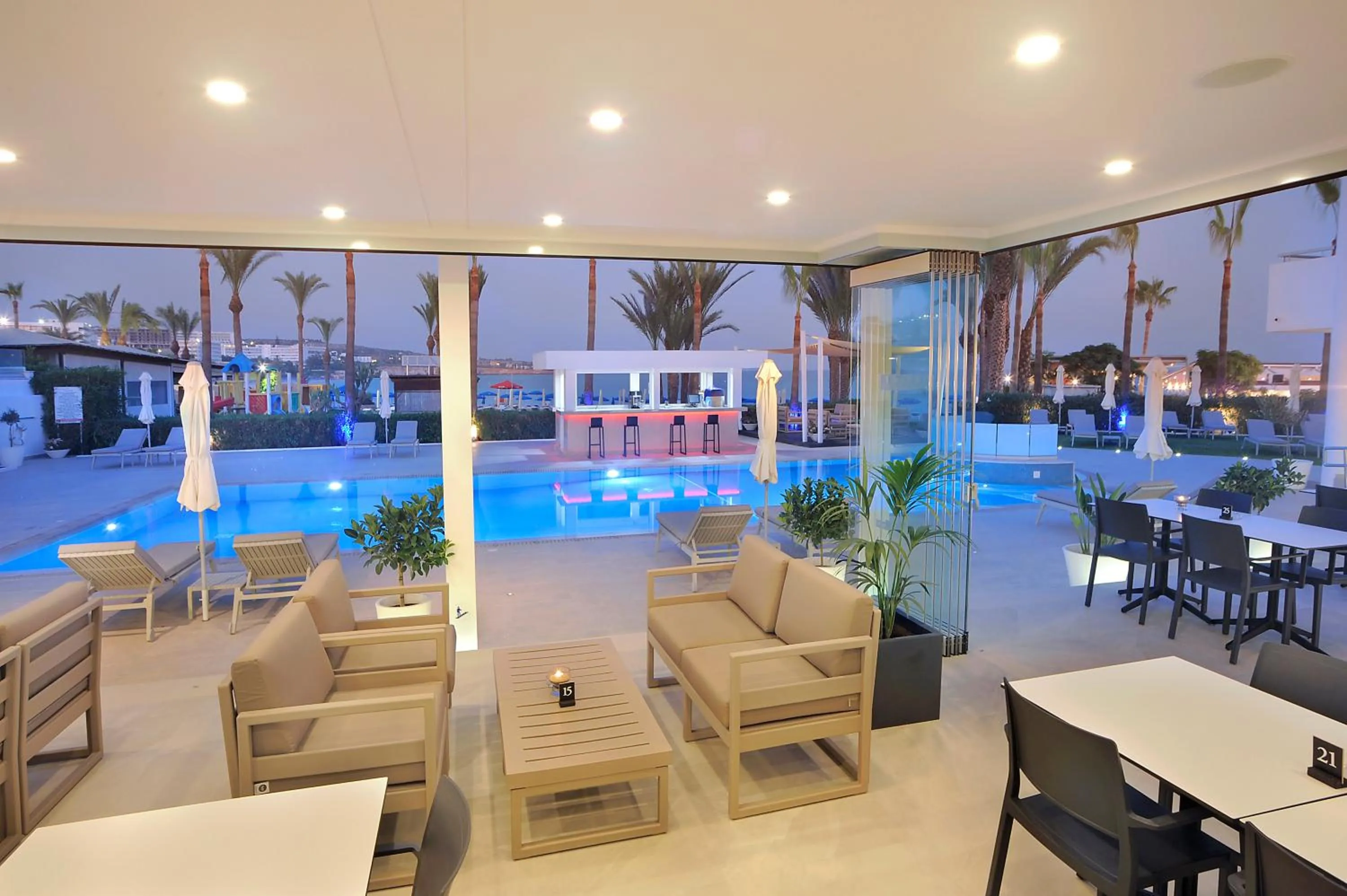 Okeanos Beach Boutique Hotel