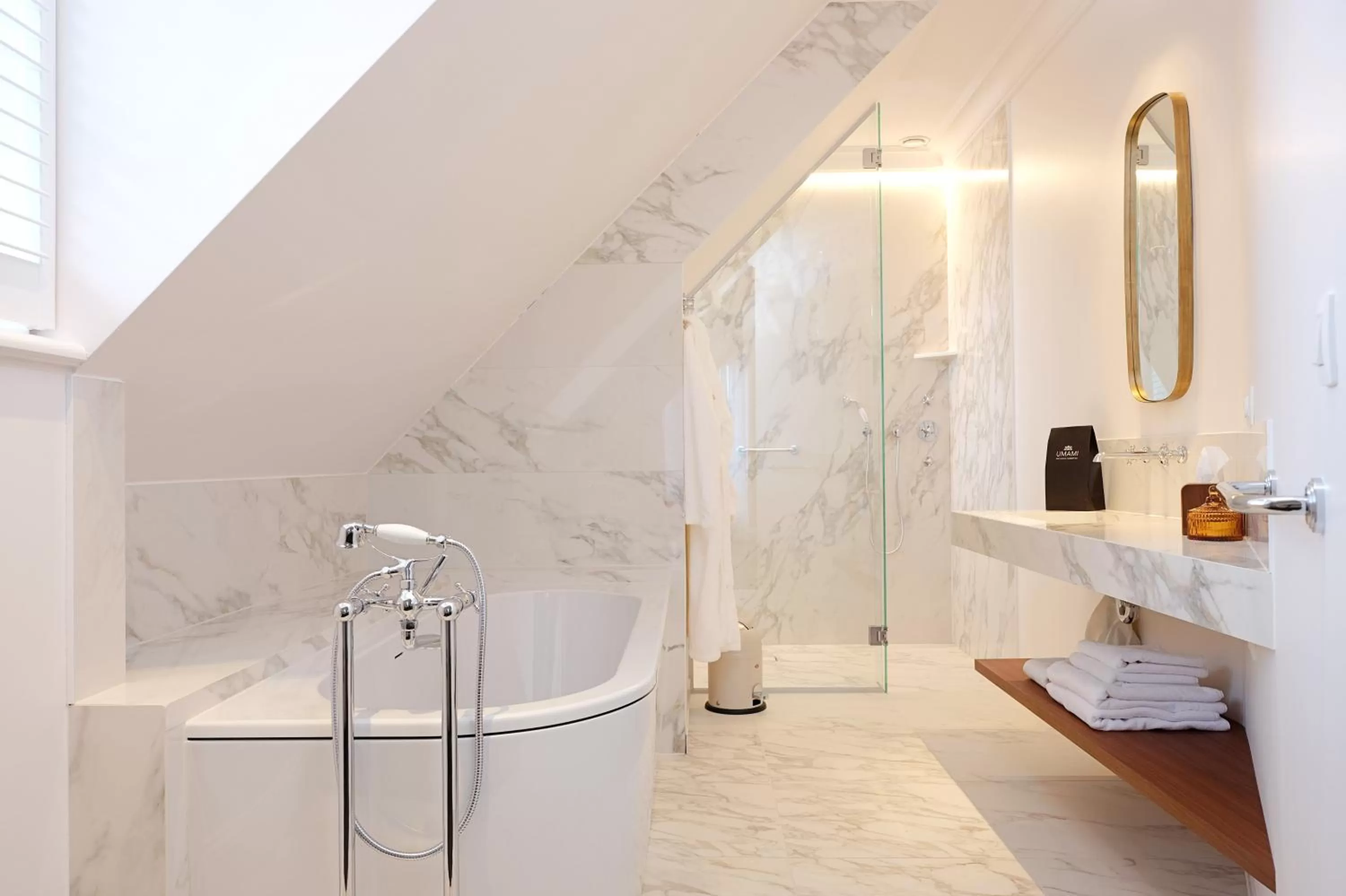 Shower in De Lindenhoeve Boutique Hotel