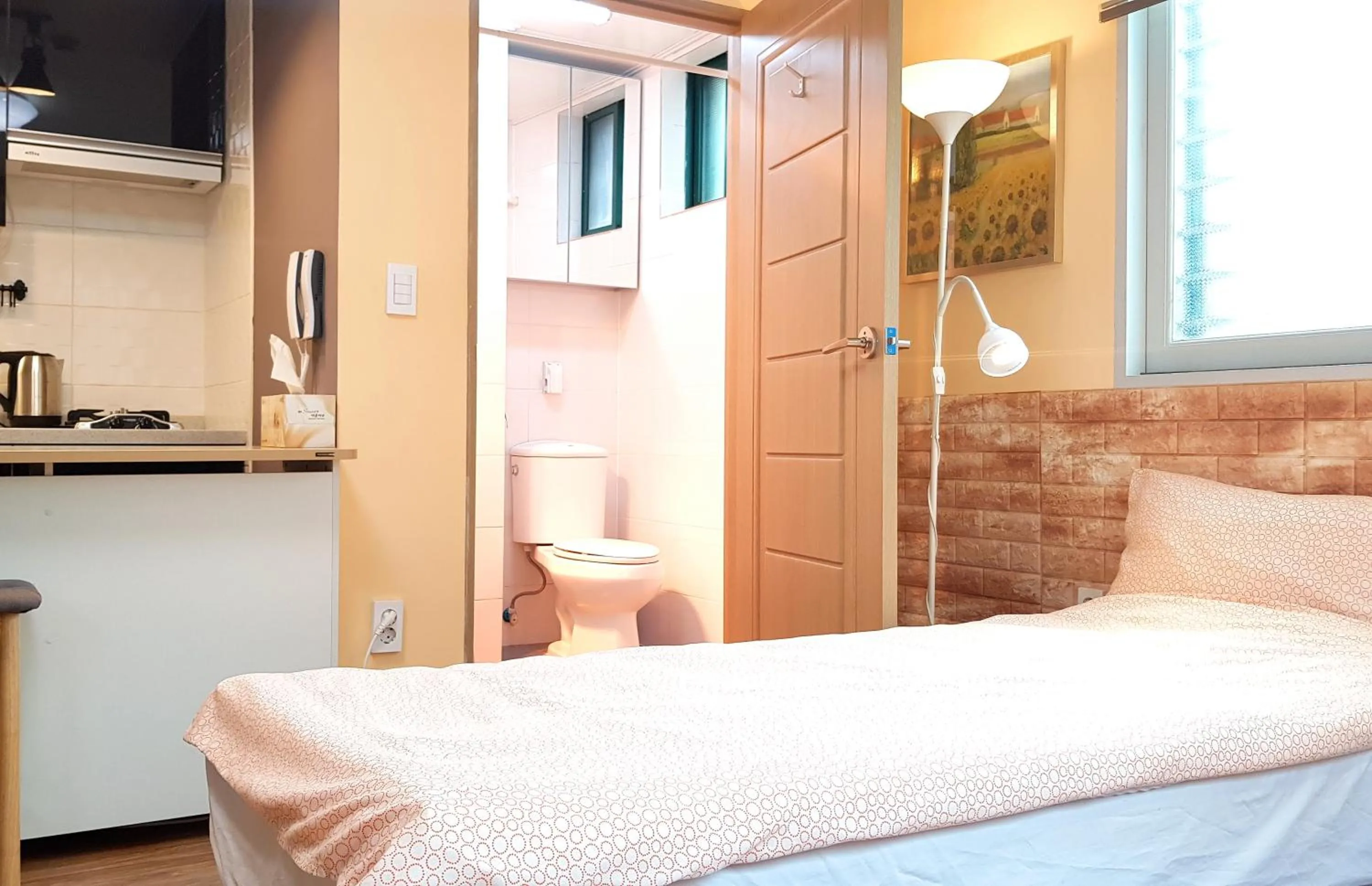 Shower, Bed in Forêt Guest House Gangnam