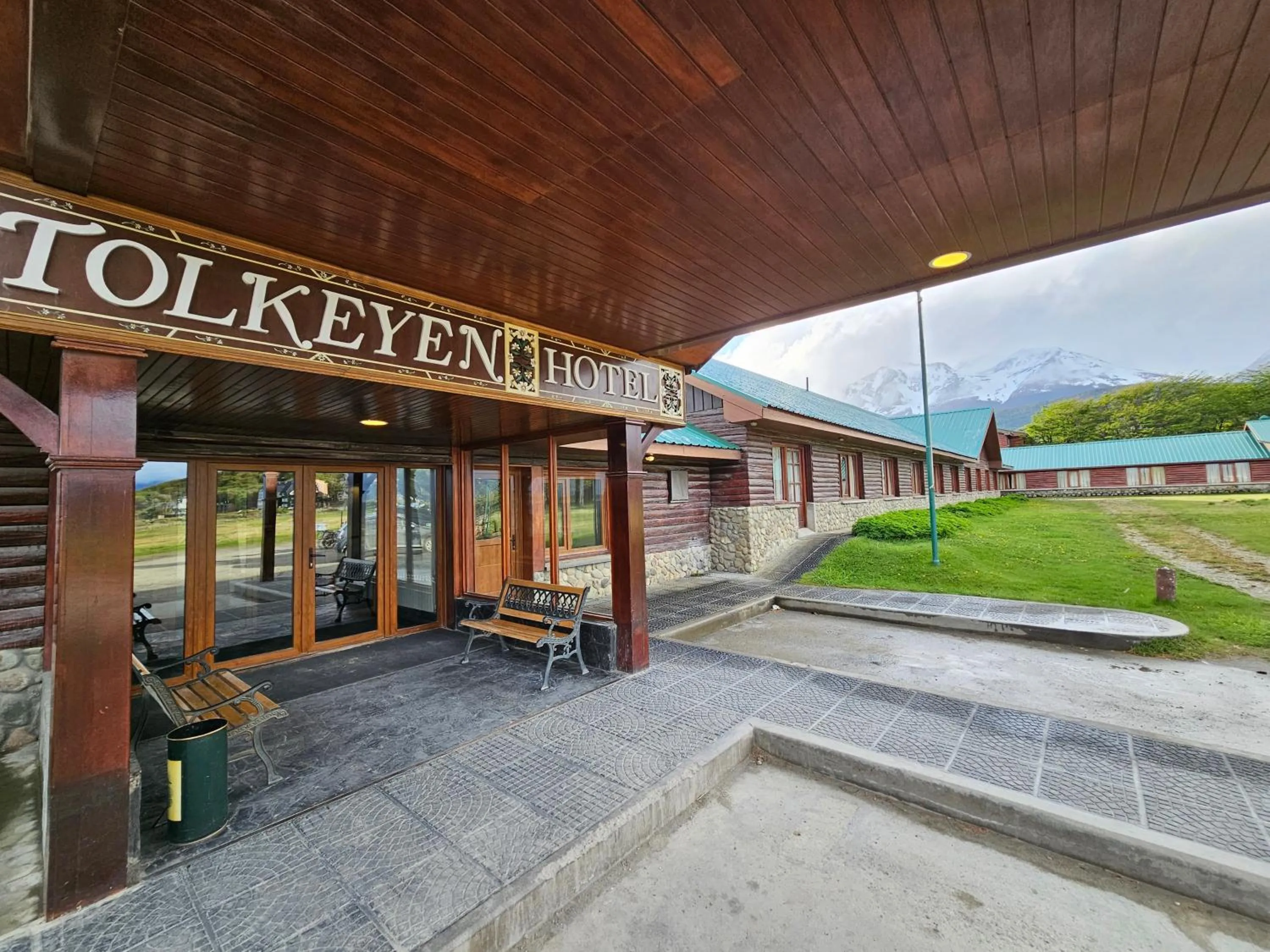 Facade/entrance in Tolkeyen Ushuaia Hotel