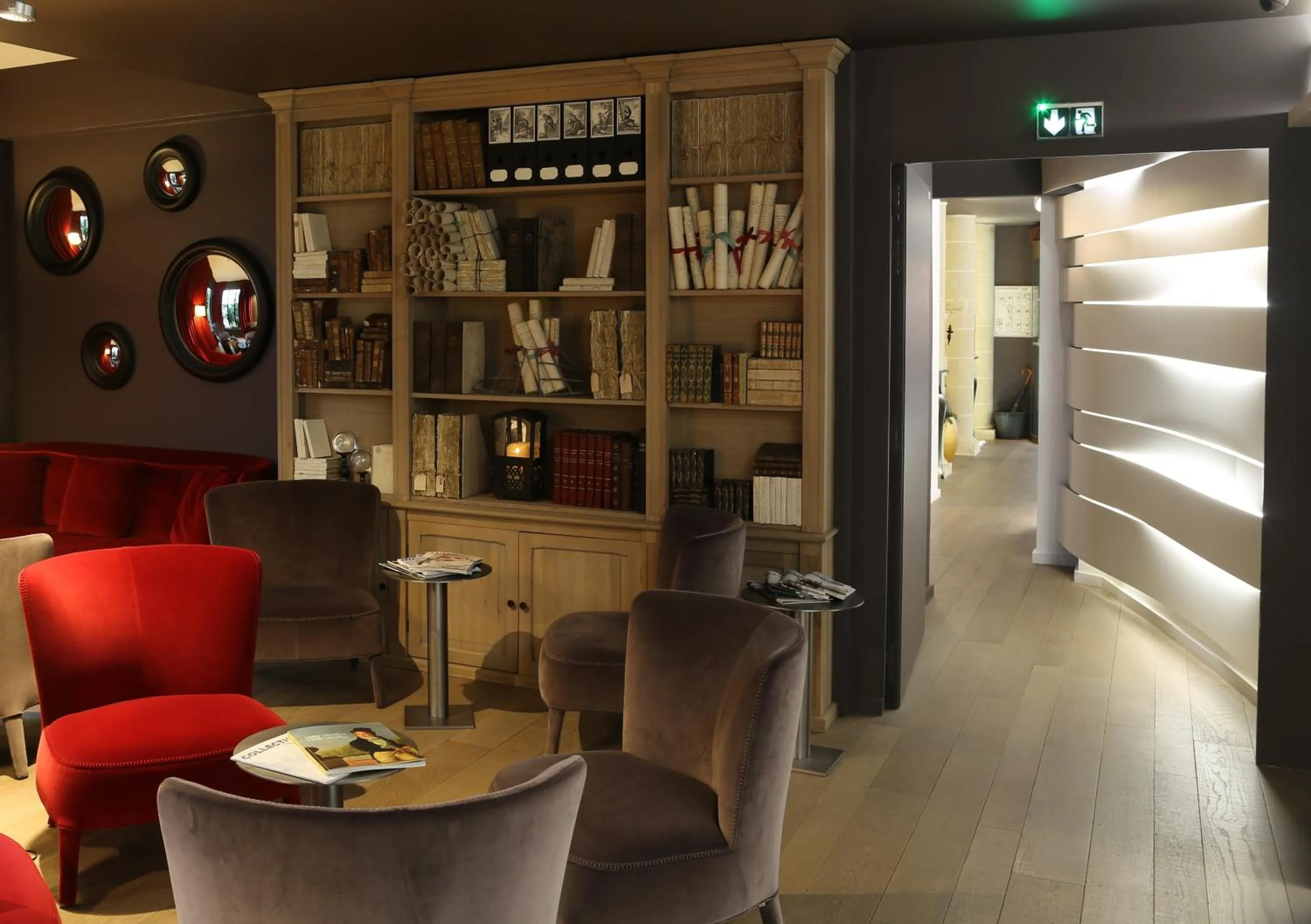 Lounge or bar in Hôtel Molière