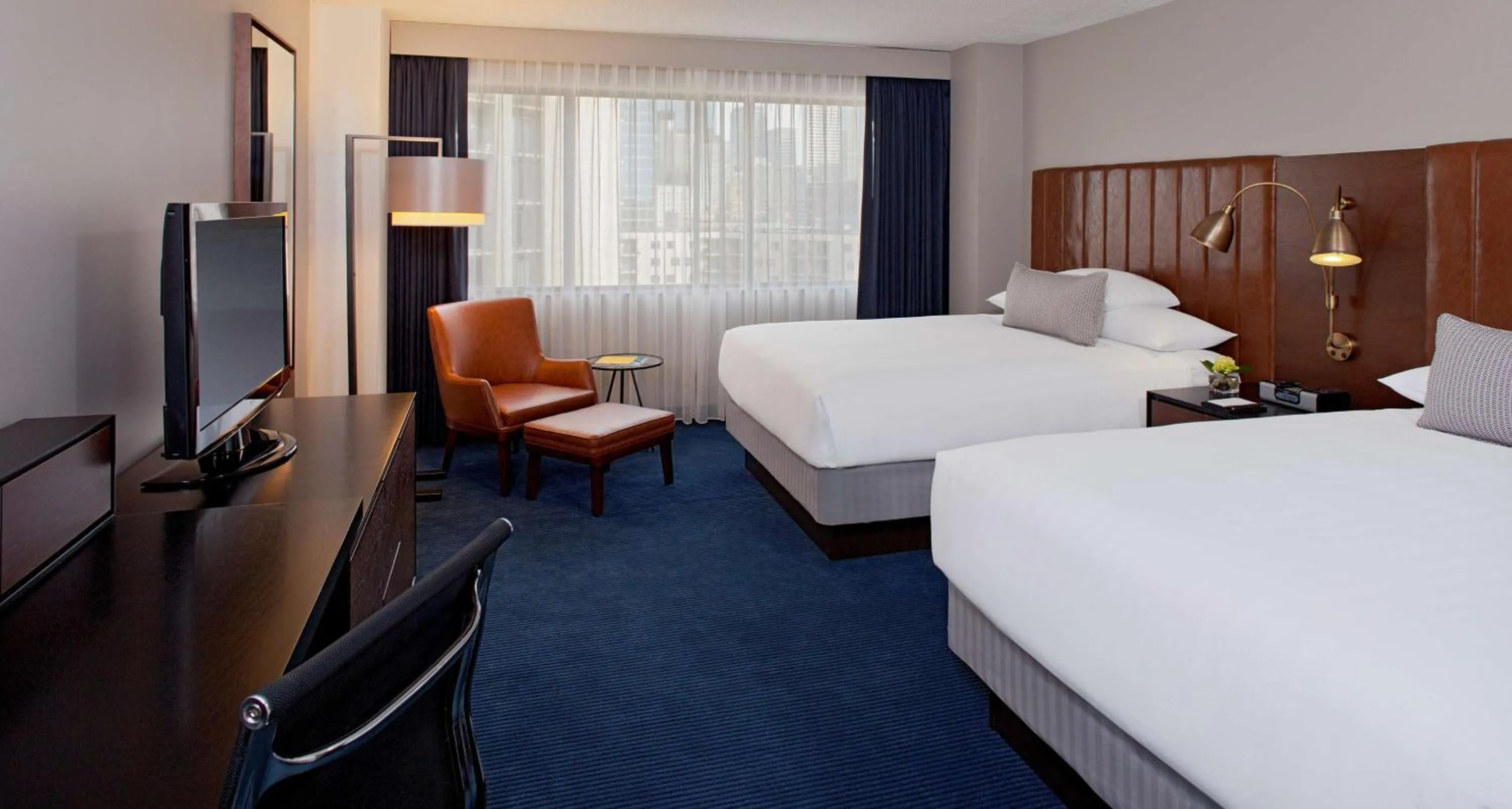 Photo of the whole room, Bed in Hyatt Regency Minneapolis