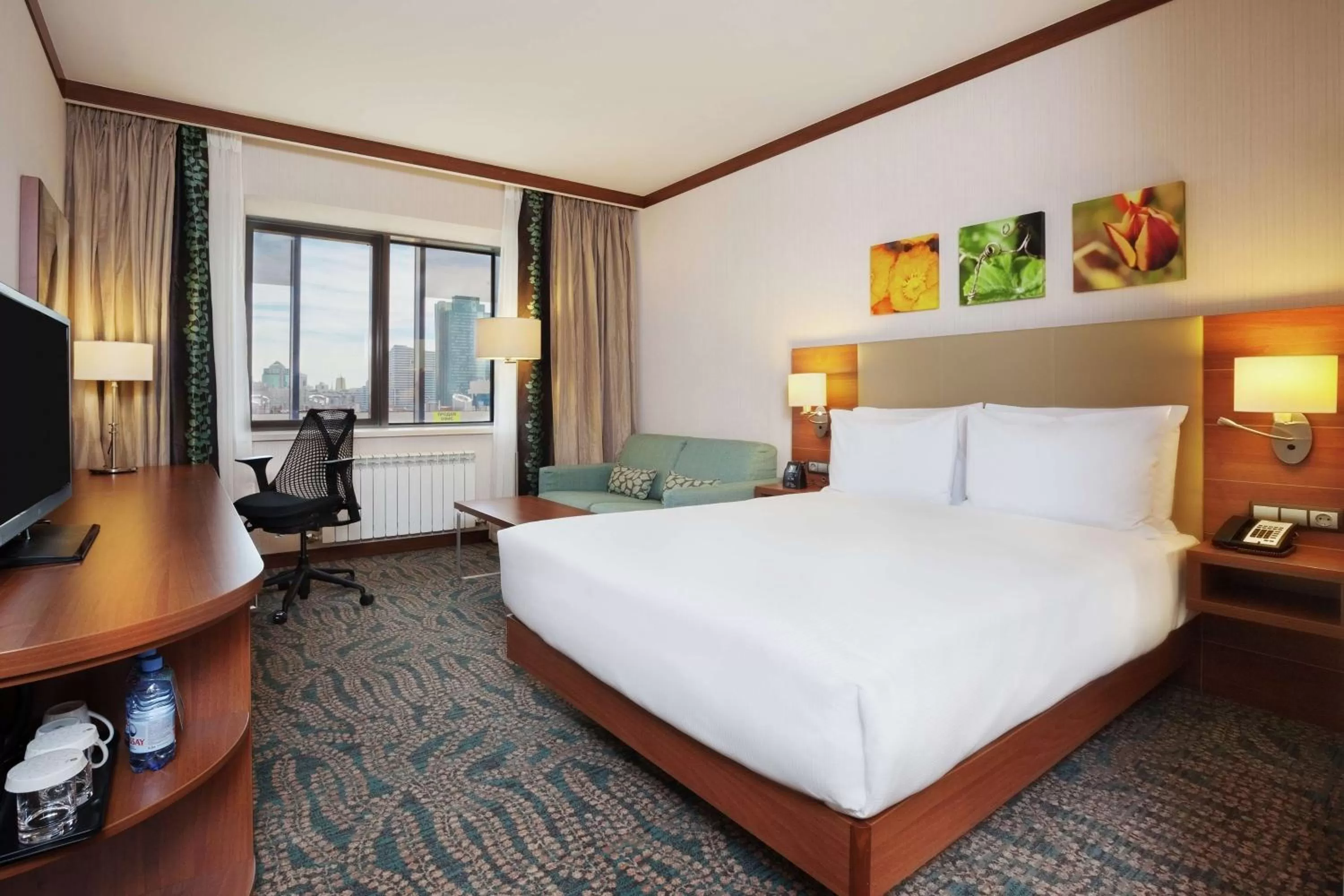 Bedroom, Bed in Hilton Garden Inn Astana