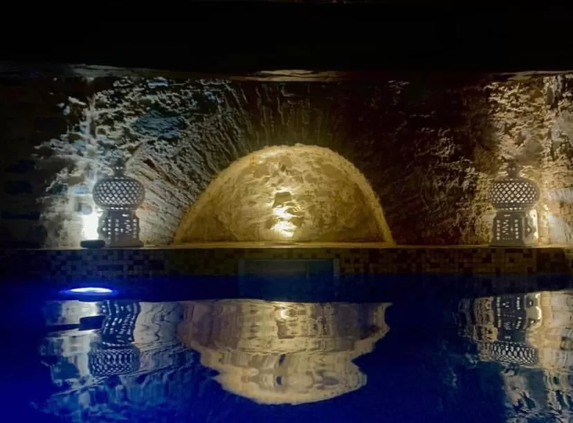 Swimming pool in Palazzo Cherubini-Pools & Wellness