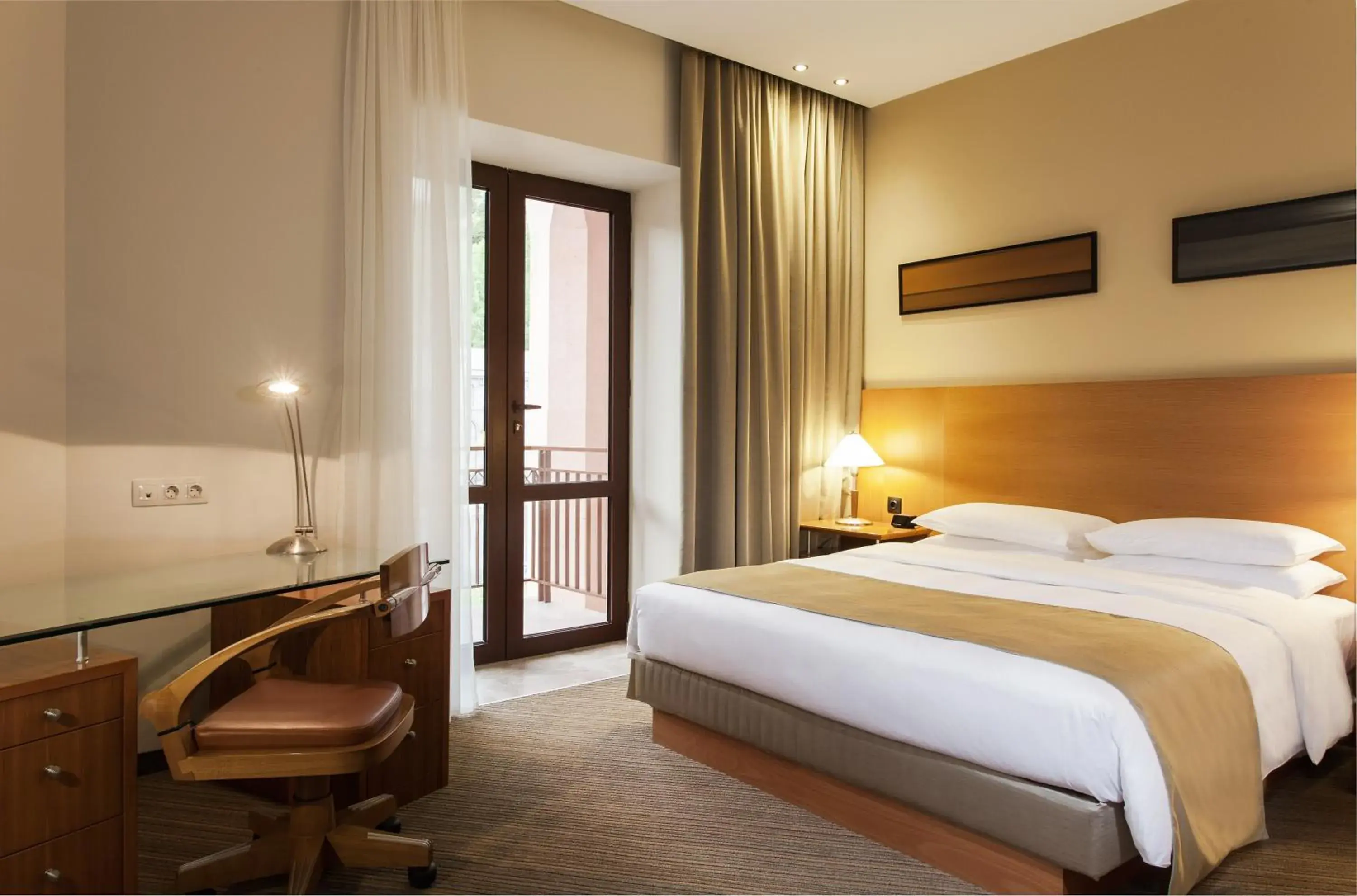 King Room with Balcony - single occupancy in Grand Resort Jermuk King Room with Balcony - single occupancy in Grand Resort Jermuk