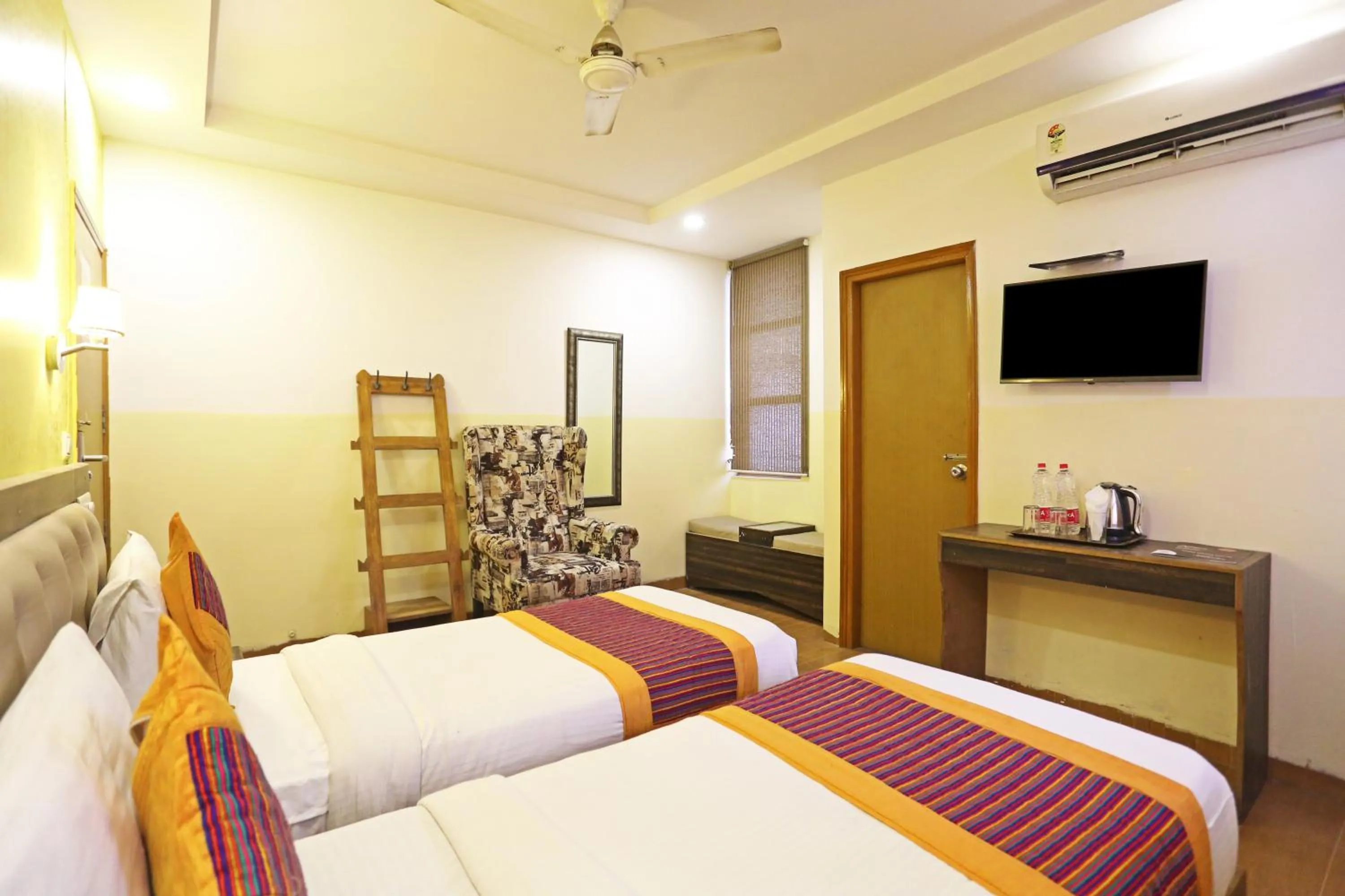 Communal lounge/ TV room, Bed in Hotel Aeroporto Nearest Landmark Aerocity delhi
