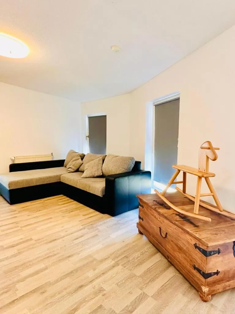 Seating Area in Saale, Marktplatz Zentrum, Apartmenthaus am Dom von Plant Room