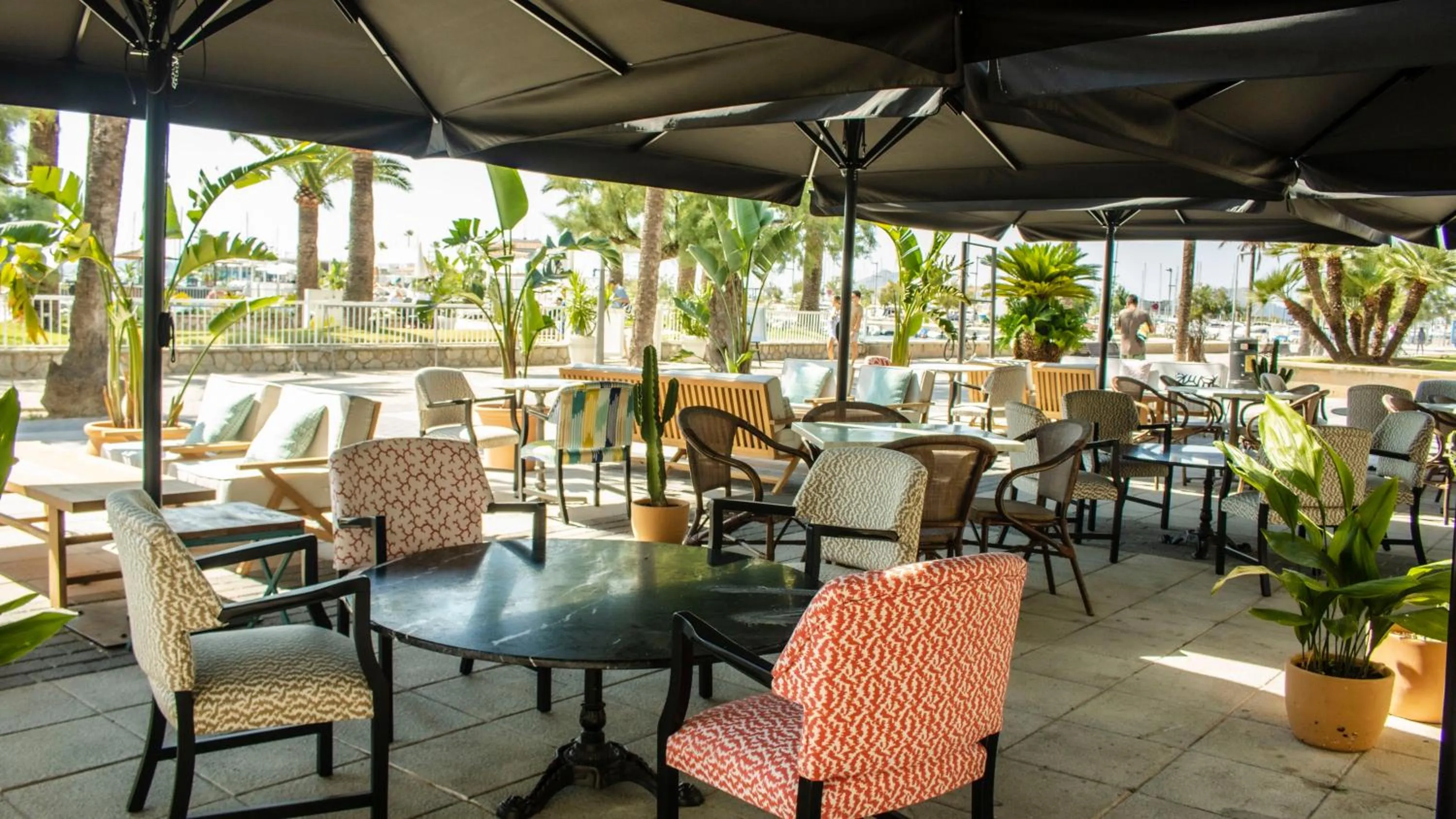 Property building in Hoposa Daina- Adults Only