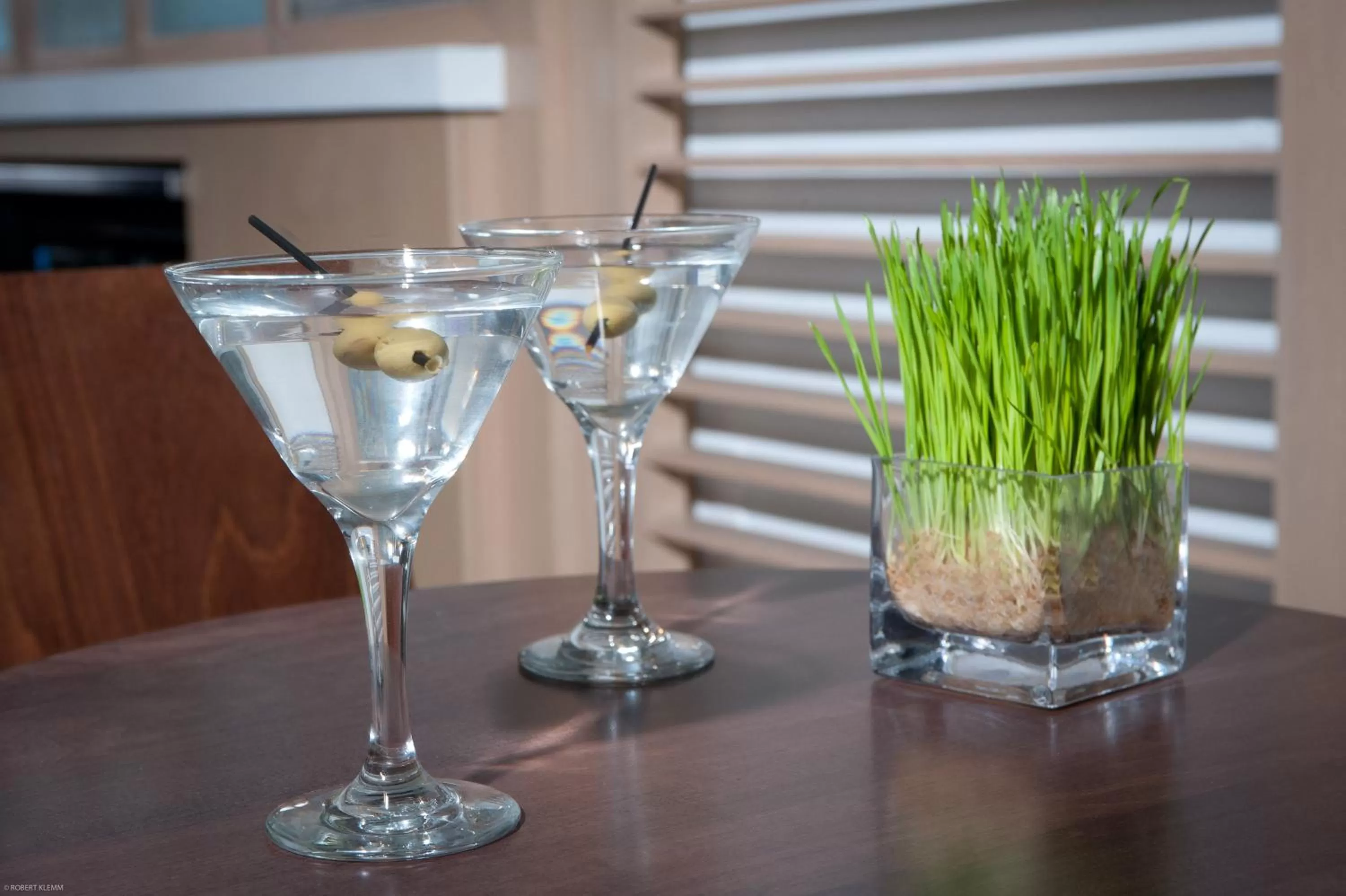 Lounge or bar in Marseilles Beachfront Hotel