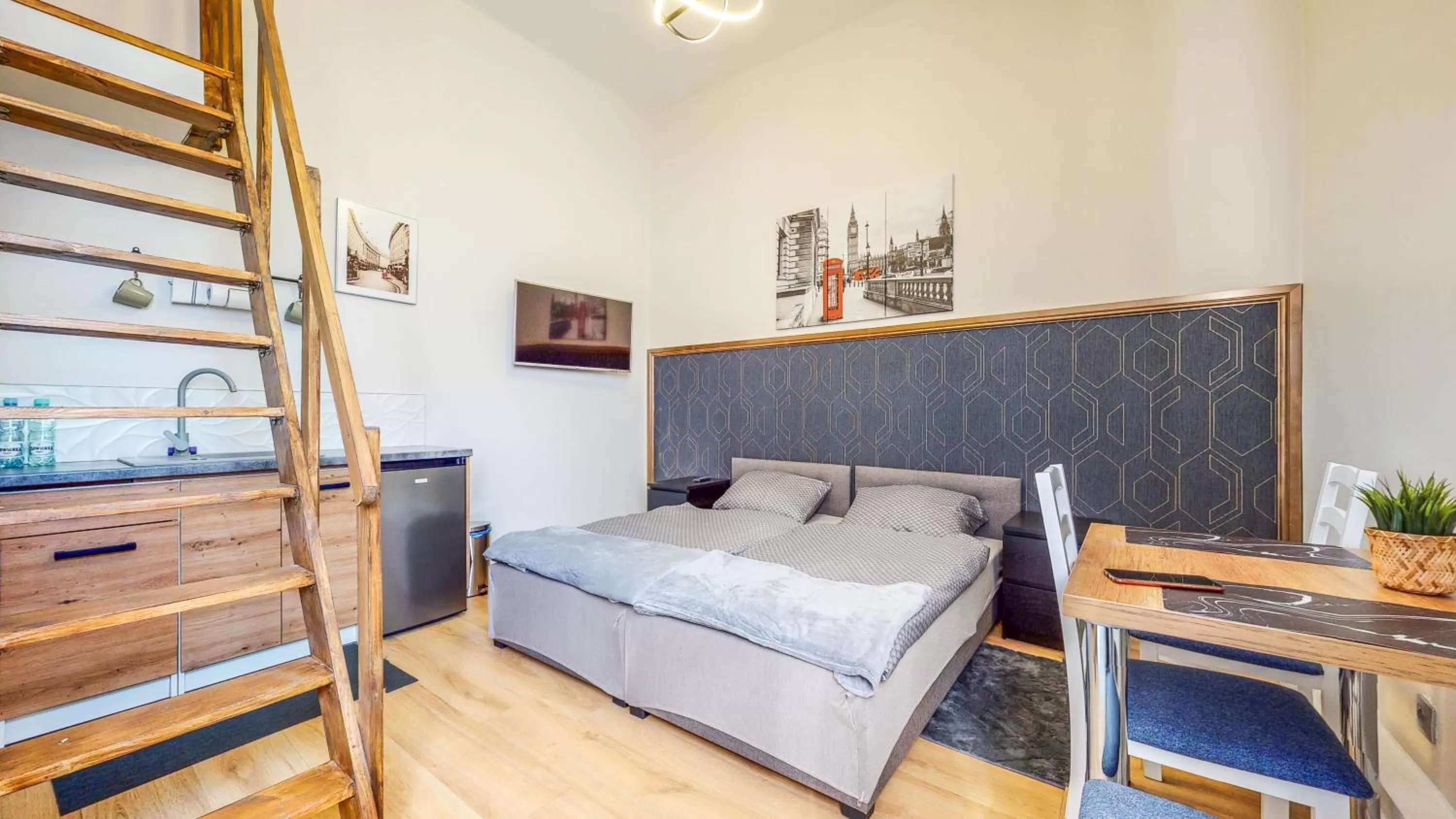 Bed in City Place Noclegi