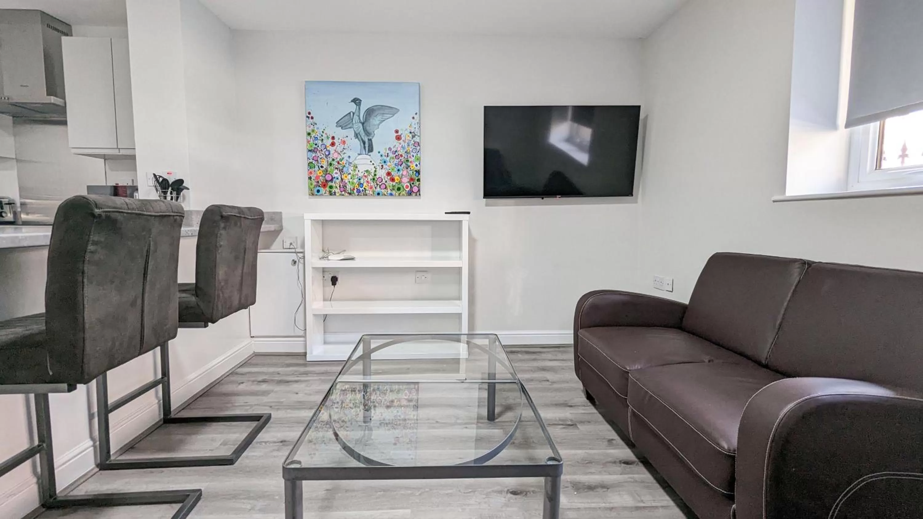 TV and multimedia in Cocoon @ International Inn + Apartments