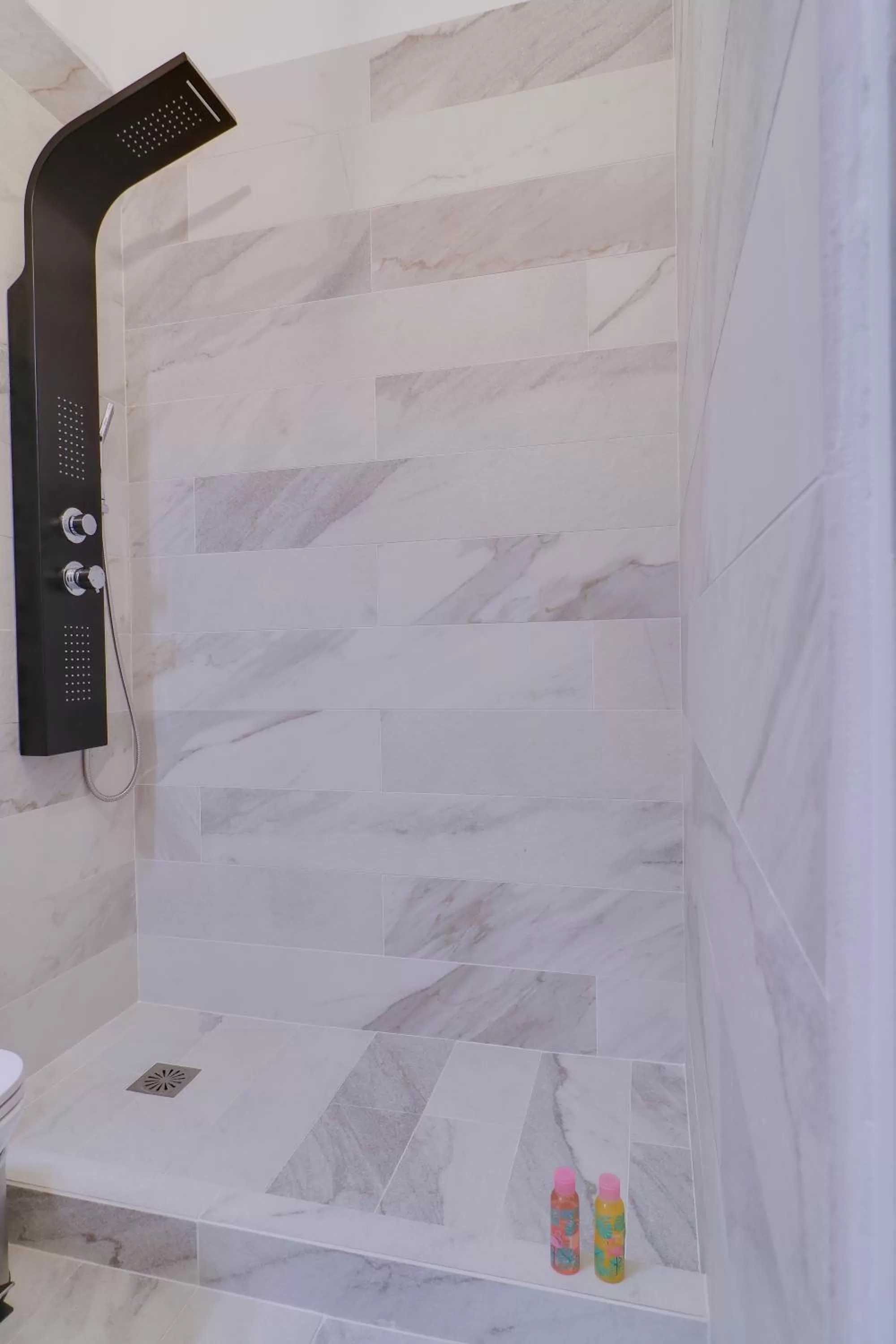 Bathroom in AthINN Residence