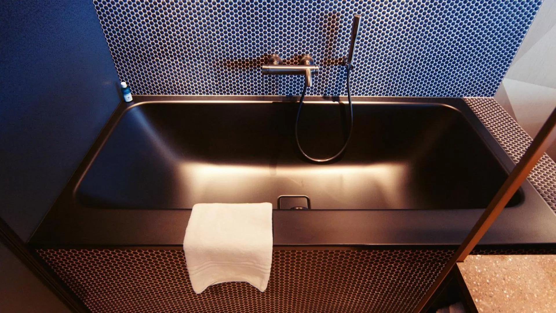 Bathroom in The Hide Flims Hotel