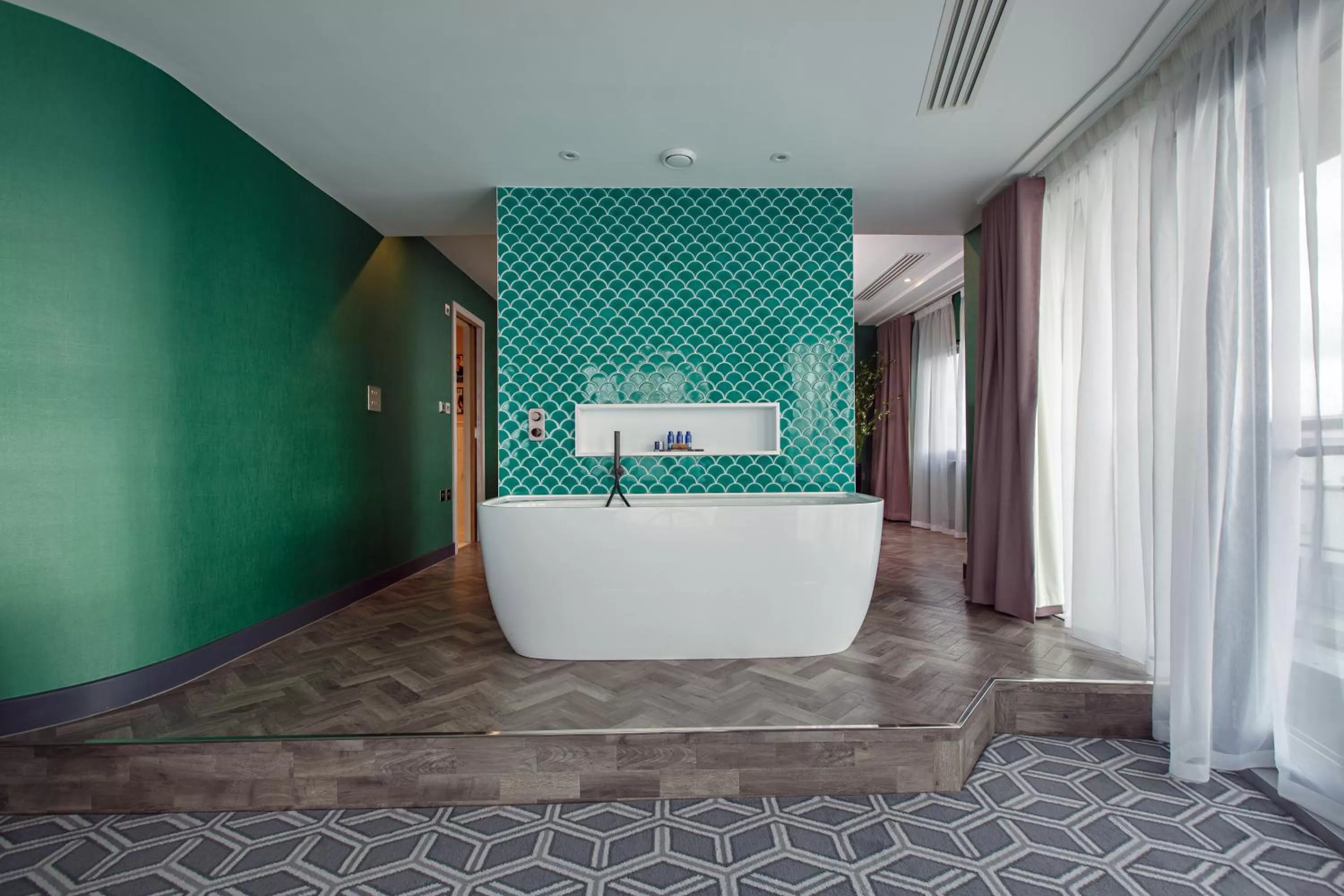 Bedroom in Waterfront Southport Hotel