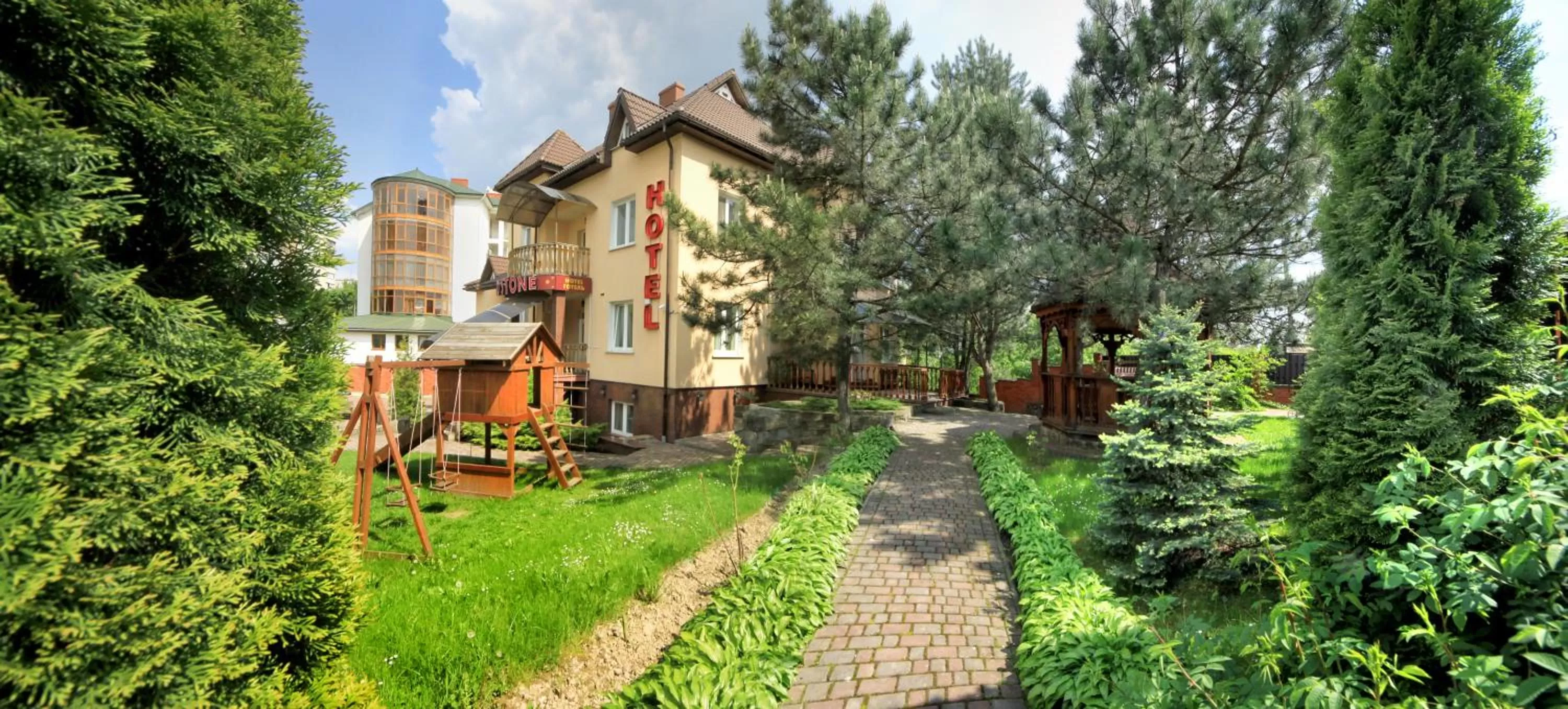 Property Building in Red Stone