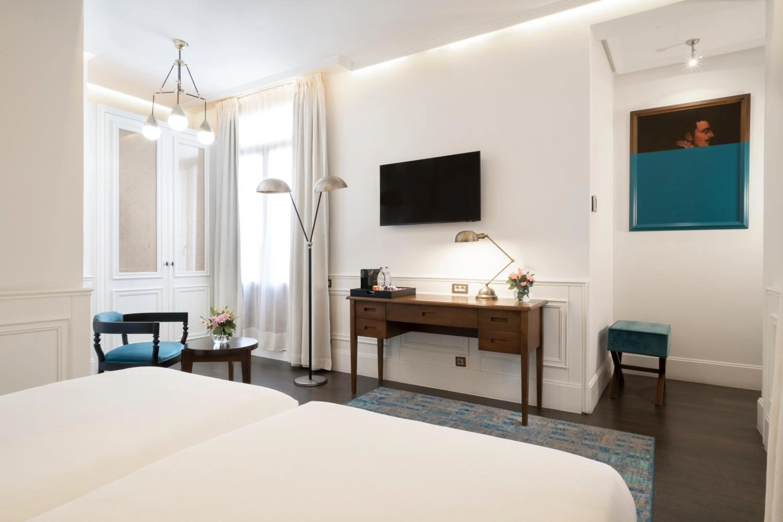 Bedroom, Bed in Boutique Hotel H10 Villa de la Reina