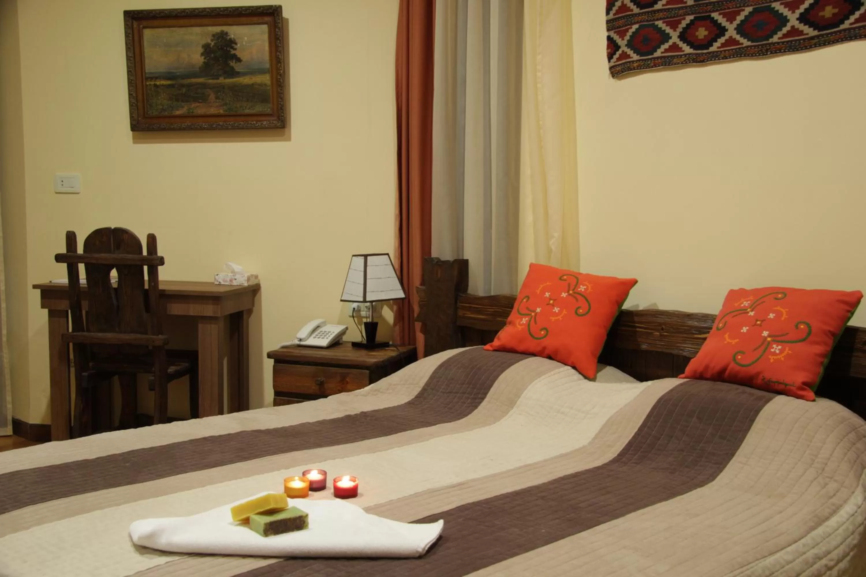 Bedroom, Bed in Silk Road Hotel