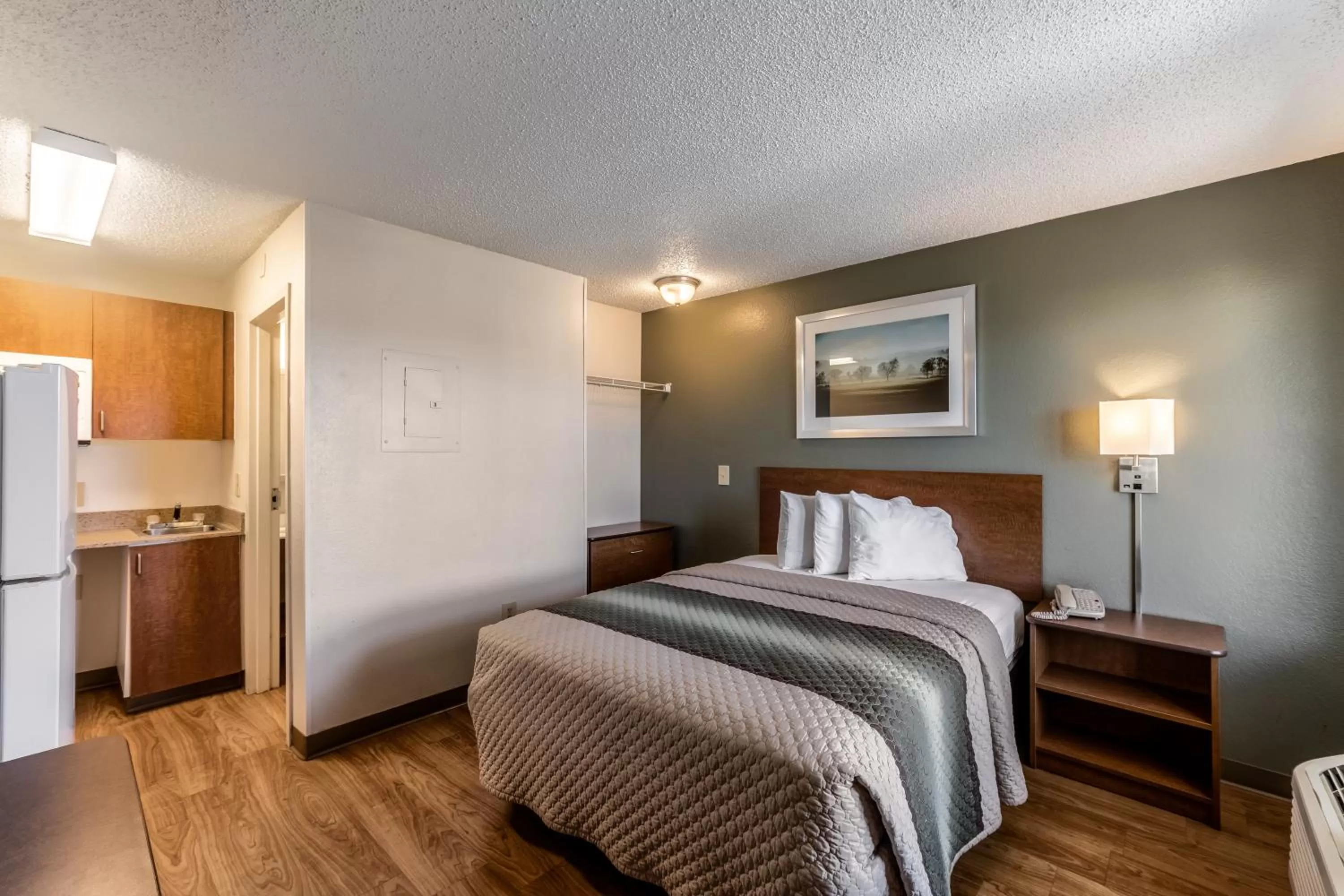 Studio One Double Room Non-Smoking in HomeTowne Studios by Red Roof Austin