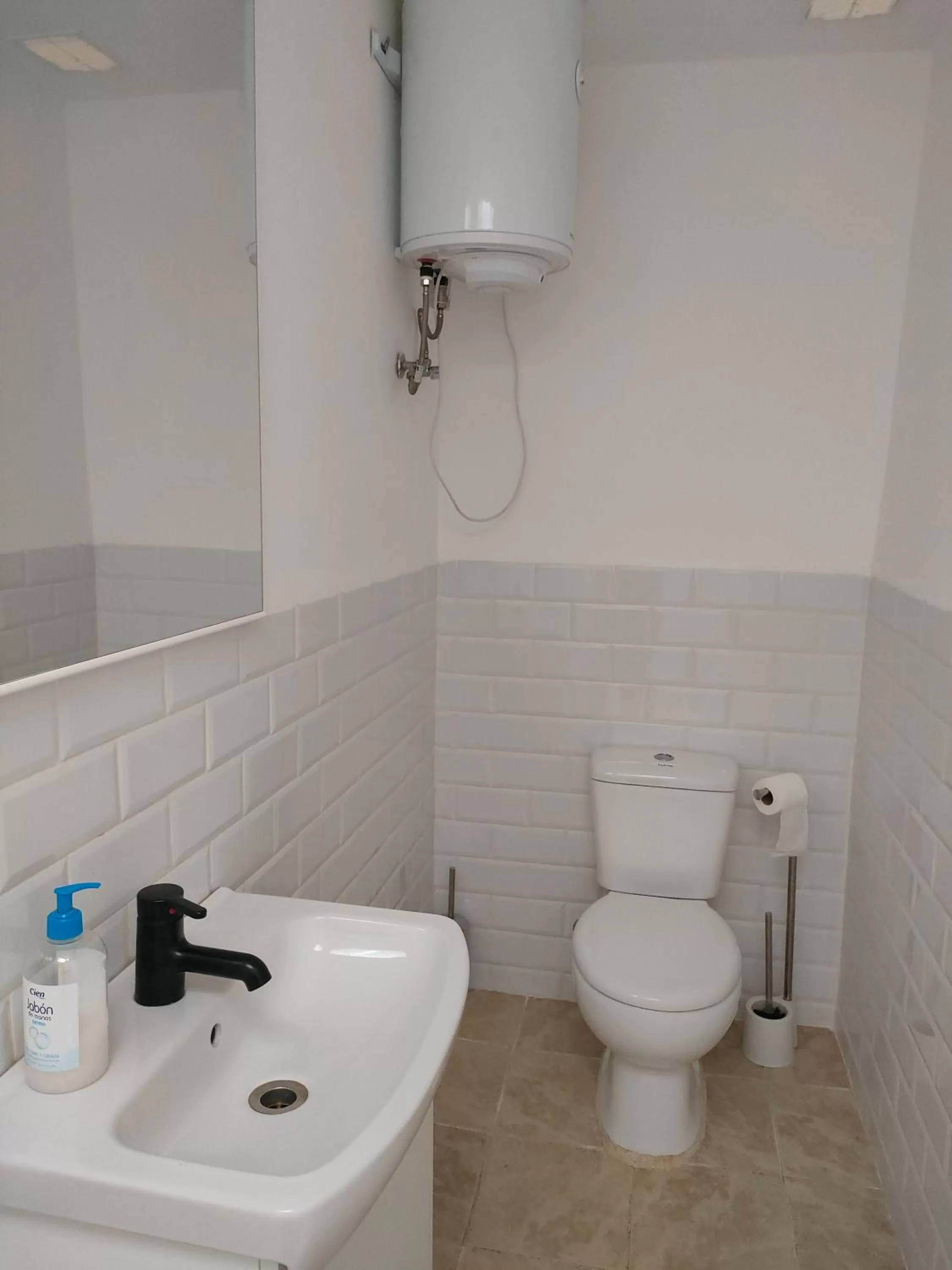 Alba 2 apartamento y Alba 3 habitación con baño