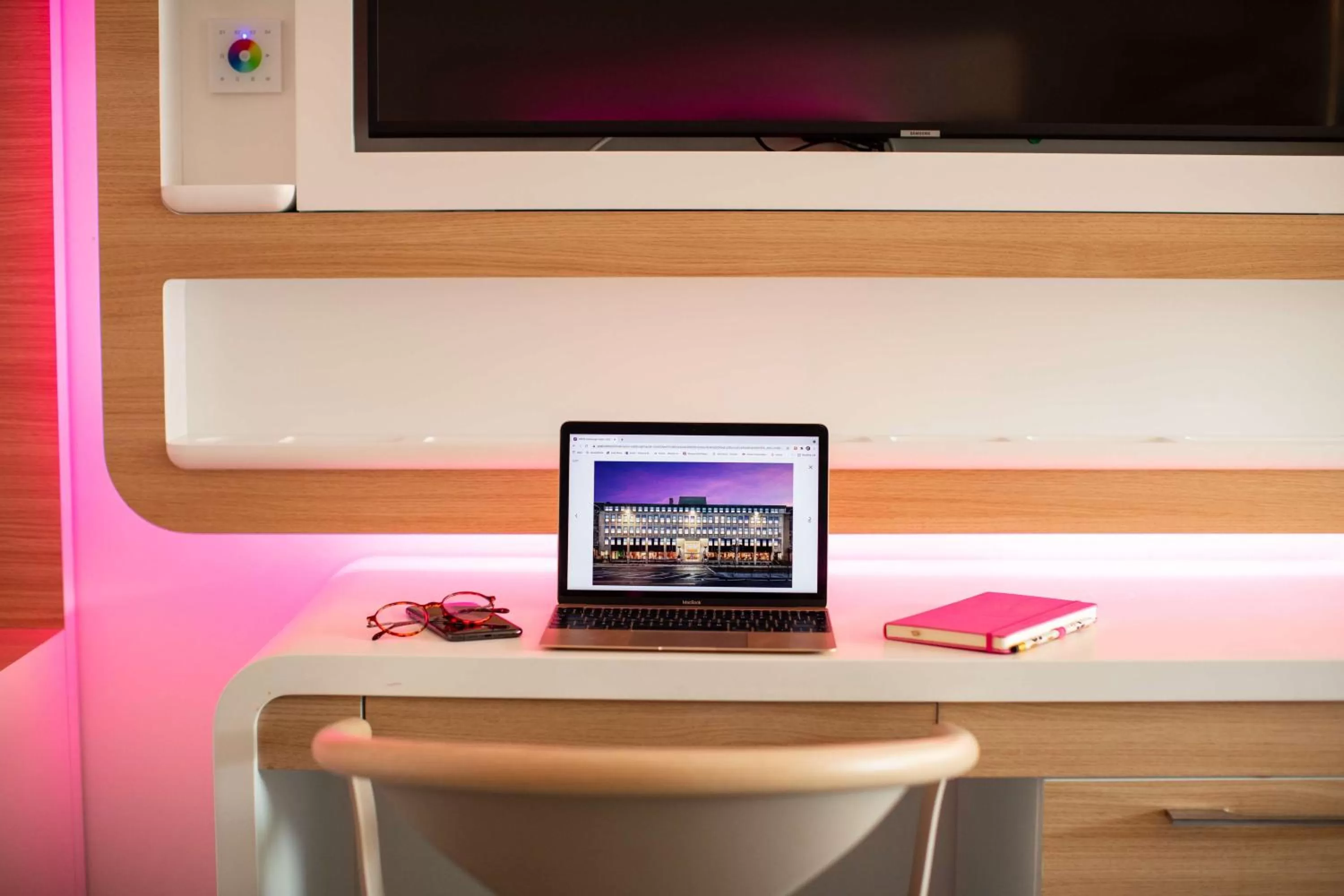 TV and multimedia in YOTEL Edinburgh