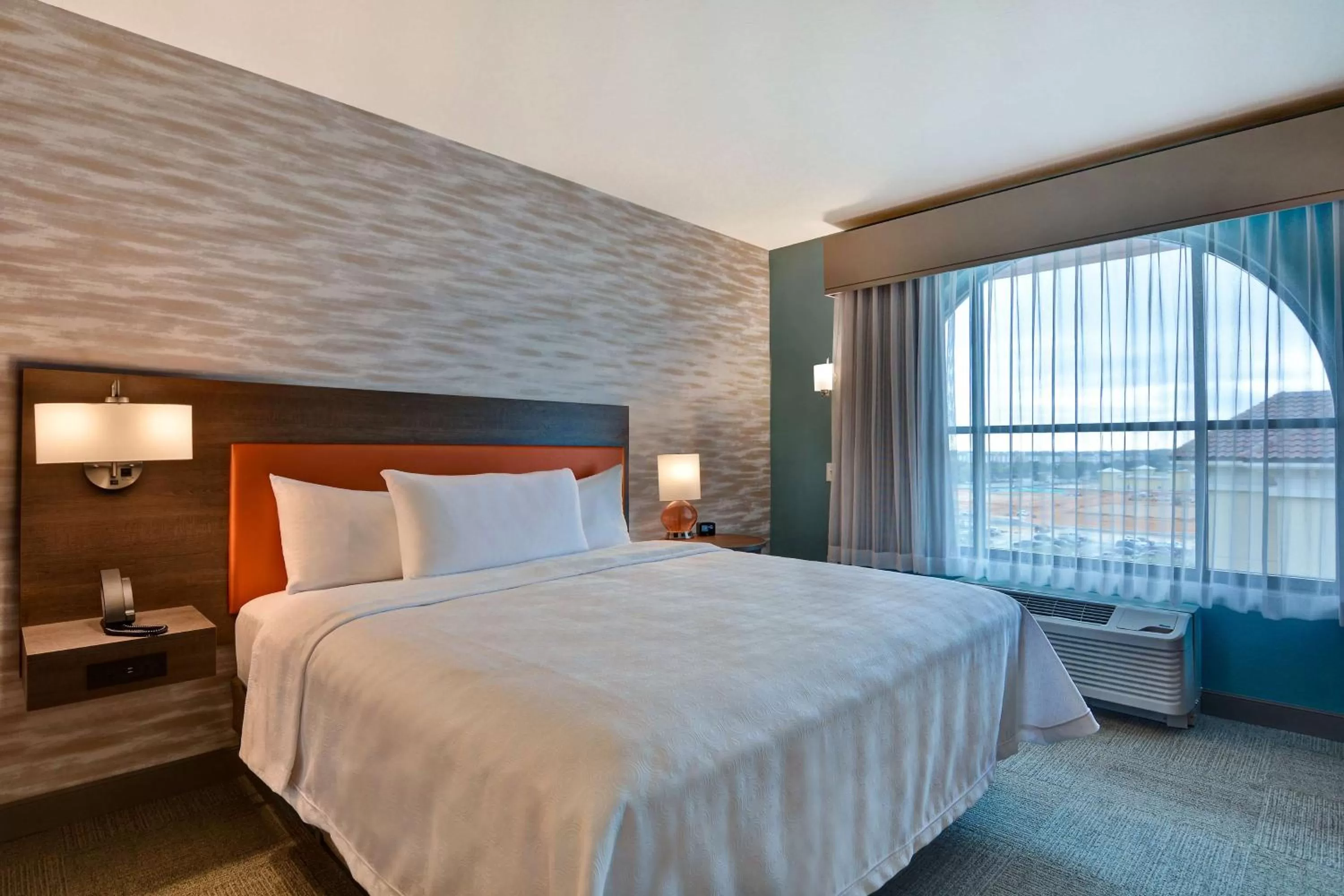 Bed in Home2 Suites By Hilton Orlando Flamingo Crossings, FL