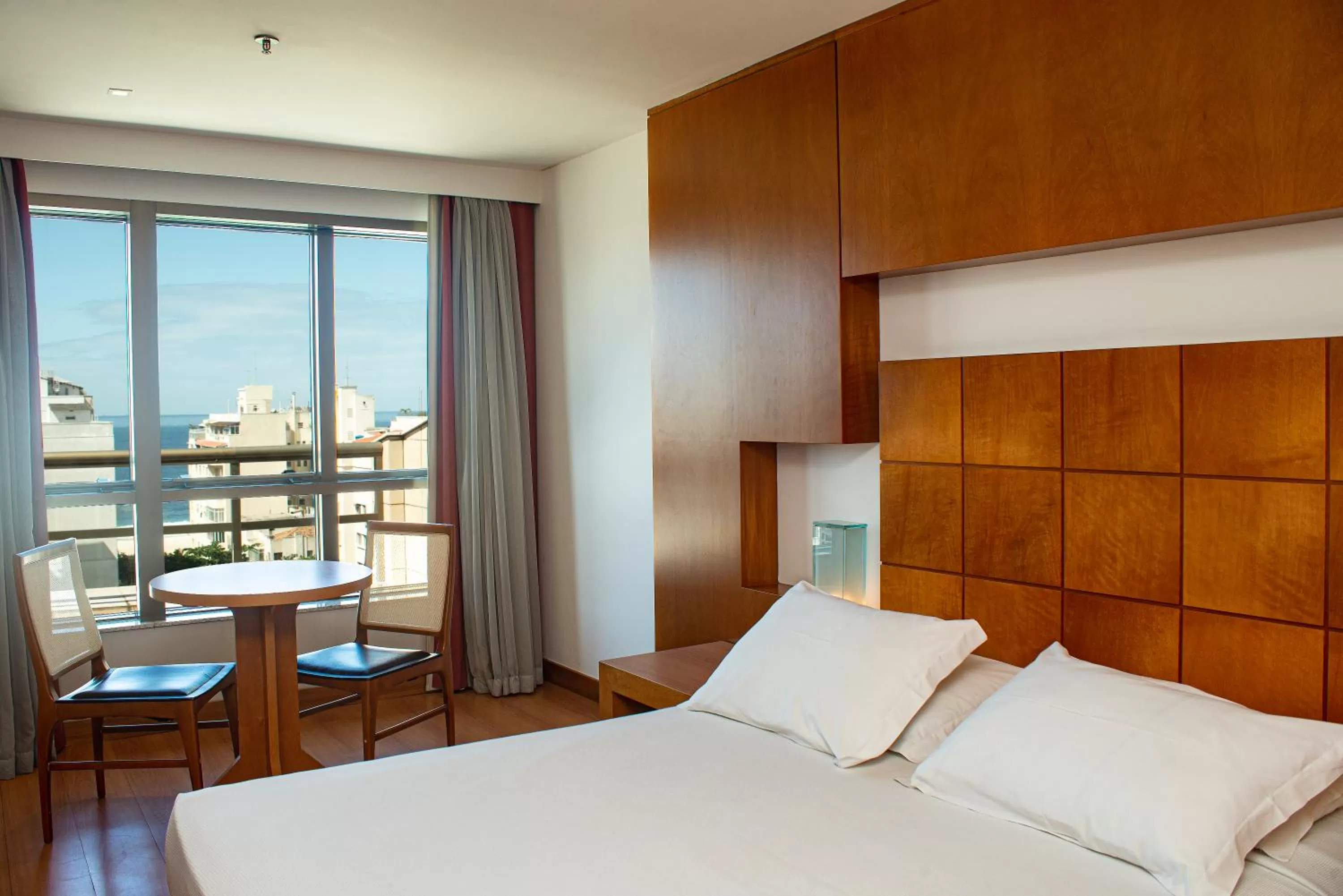 Bedroom, Bed in Mar Palace Copacabana Hotel