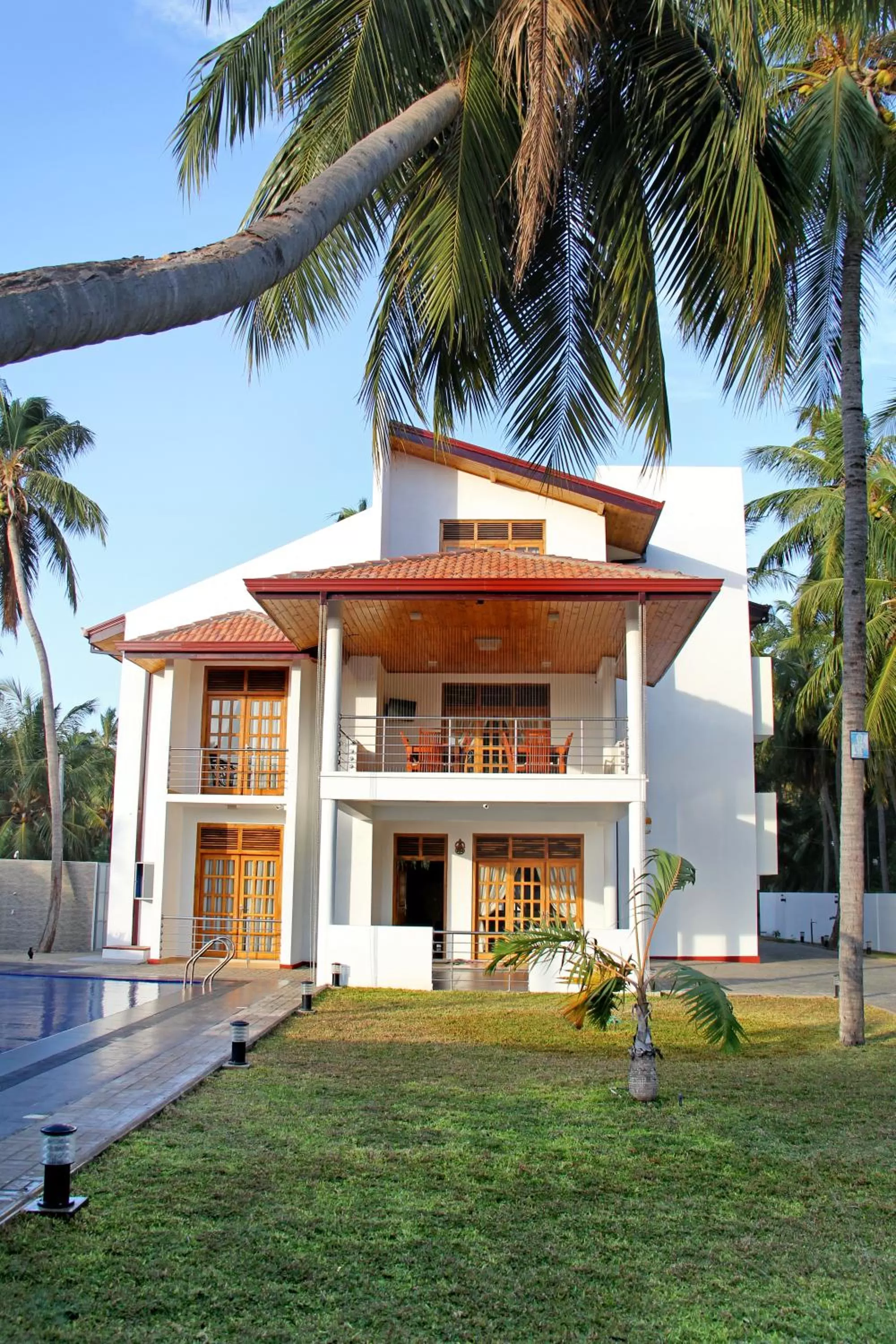 Property building in Bluewater Beach Resort