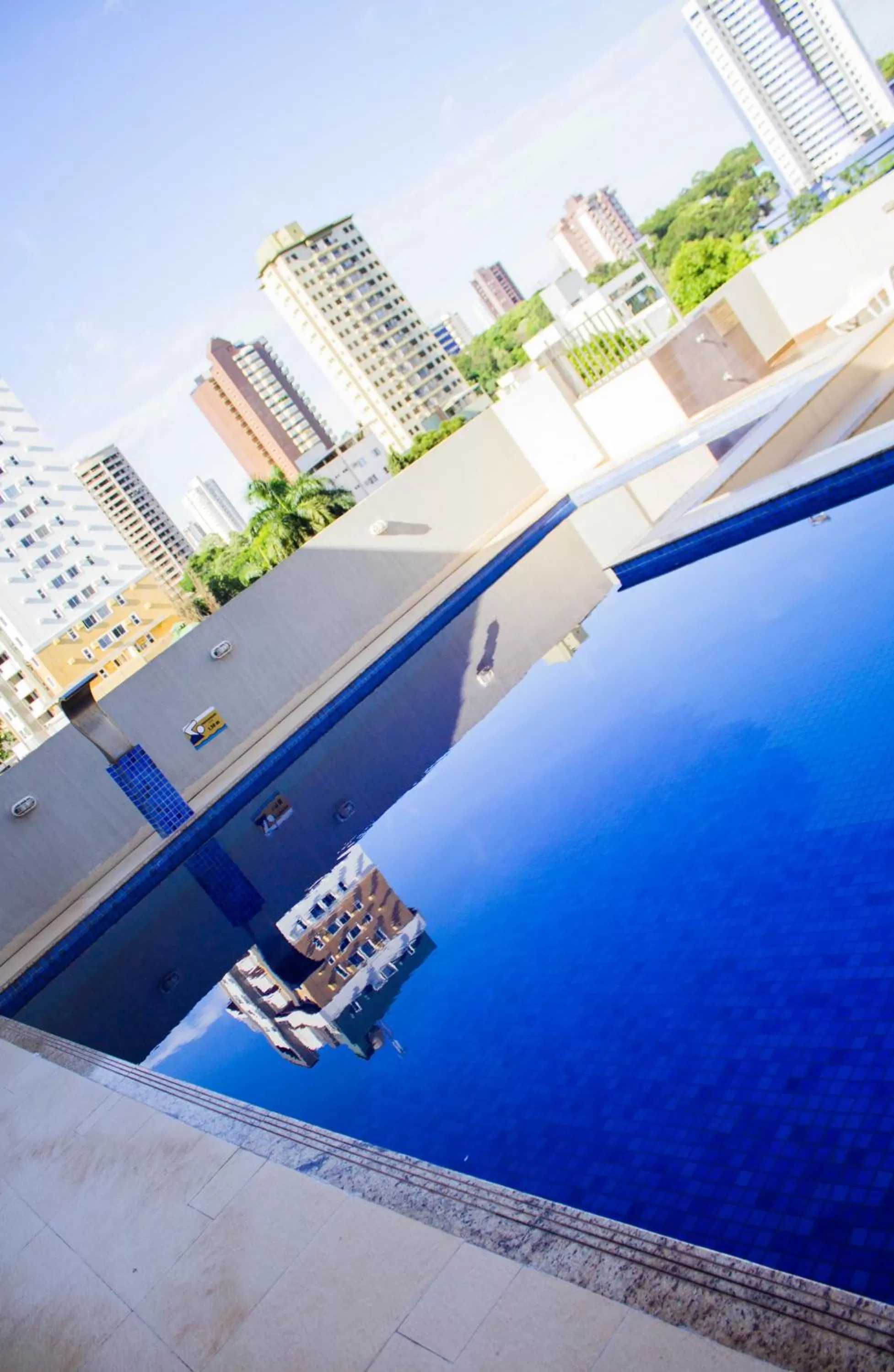 Swimming pool in Hotel Baviera Iguassu