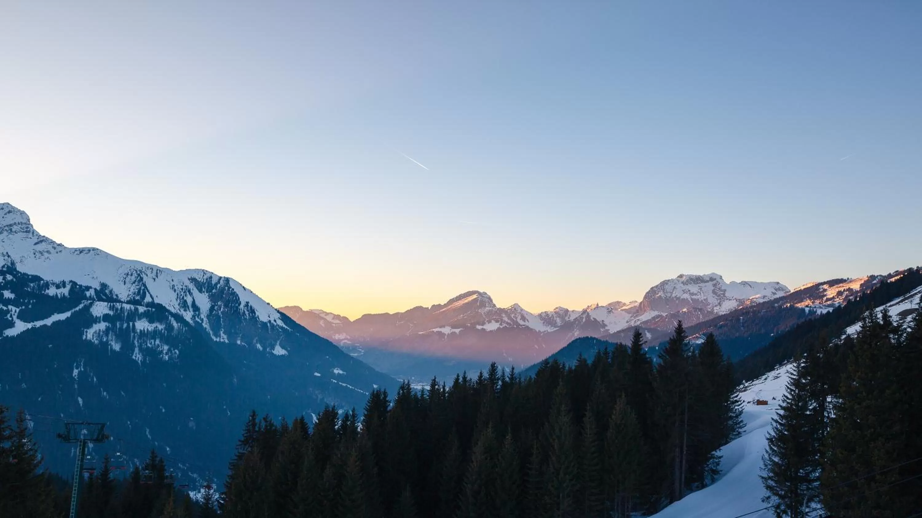 Winter in L'Escale (accès en télécabine)