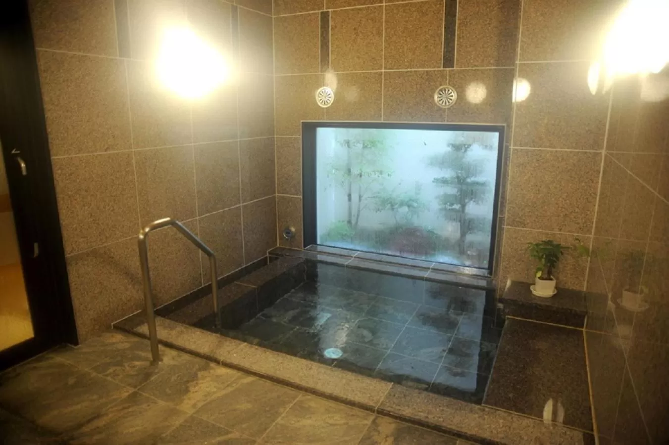 Public Bath in Hotel Route-Inn Ena